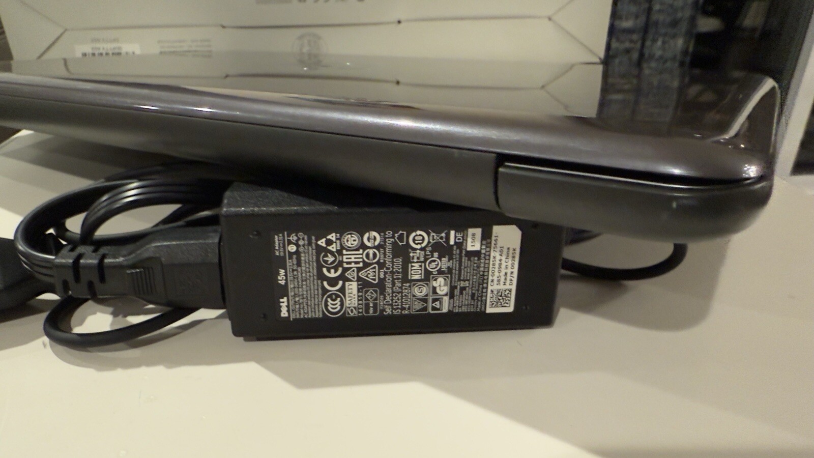 Dell Inspiron 5565 AMD A9 7th Gen. Dell Adapter 45W. No RAM, No HDD See Pictures