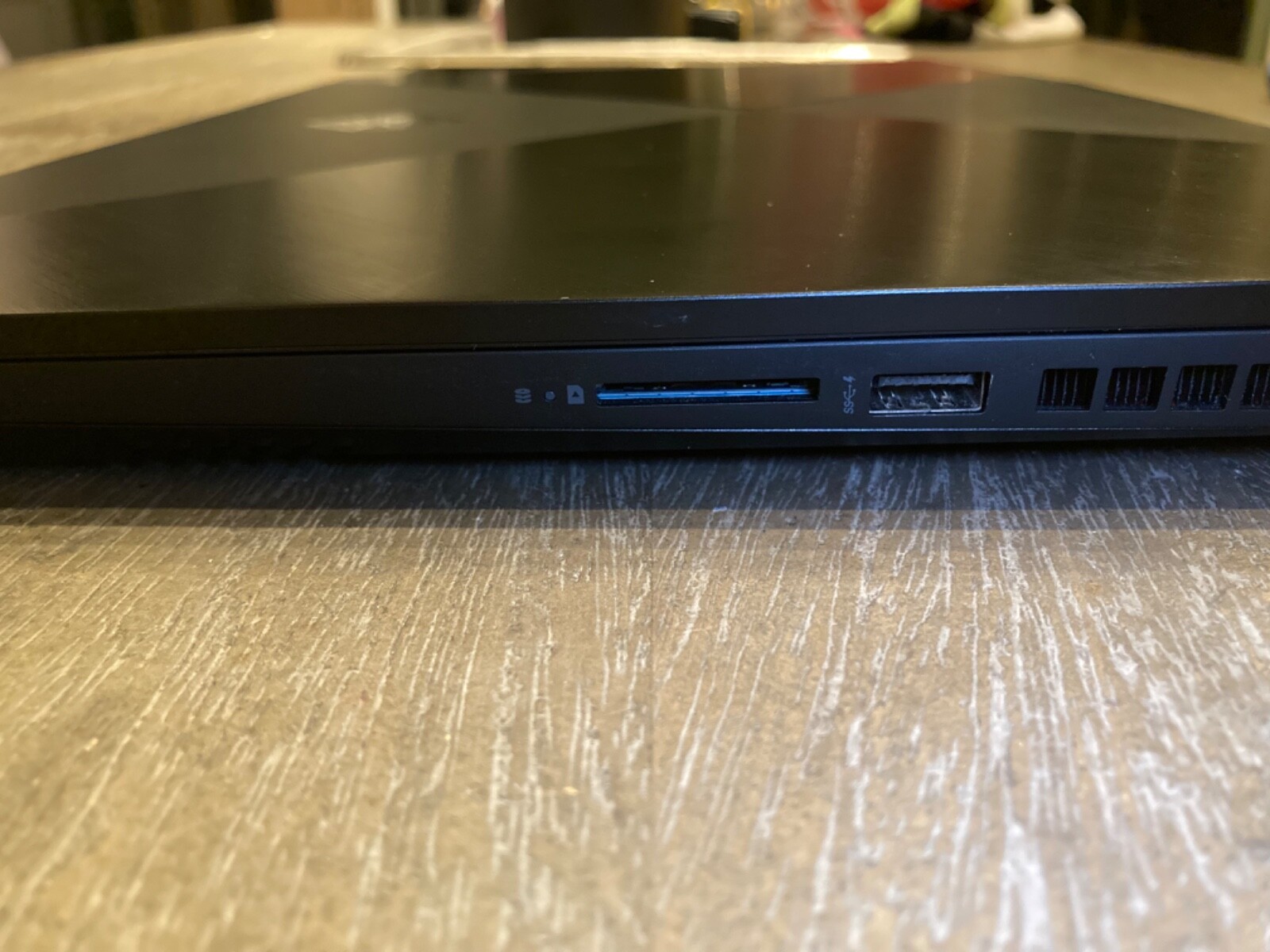 HP OMEN Laptop – 15t – dh100 CTO Intel i7 core10750H CPU2.60GHz476GB storage