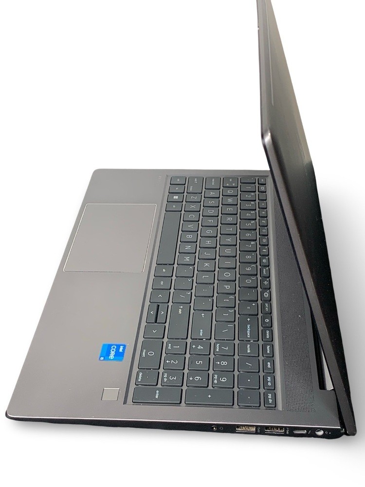 HP ZBook Power G10 – Used – 1TB SSD – 32GB RAM – Includes Charger & Case
