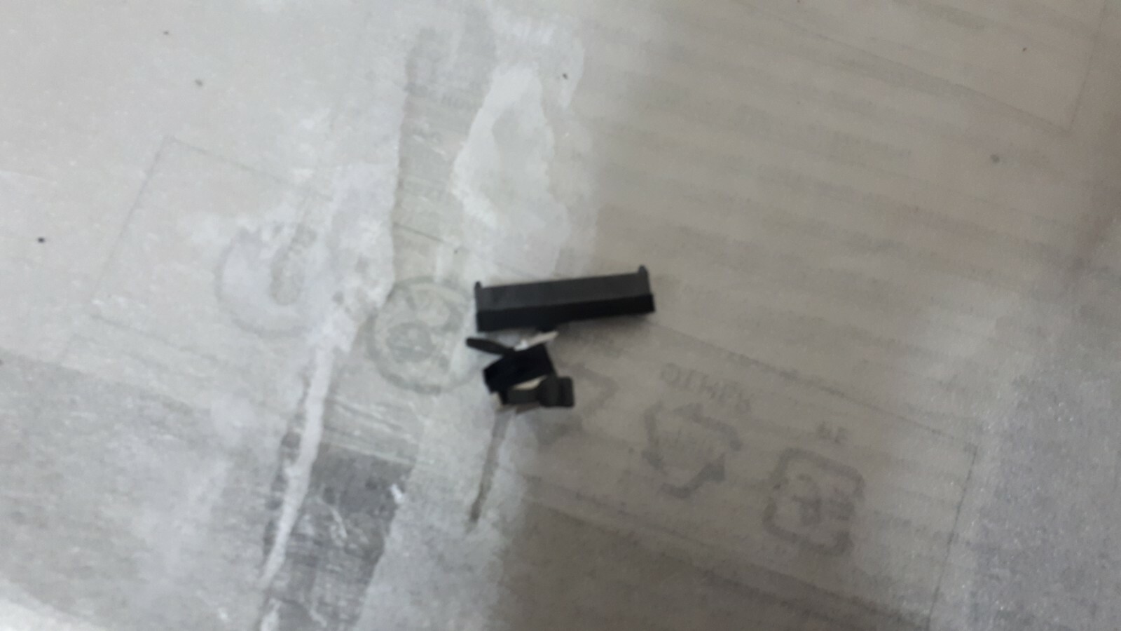 Acer Aspire E1-122 SATA HARD DISK CONNECTOR