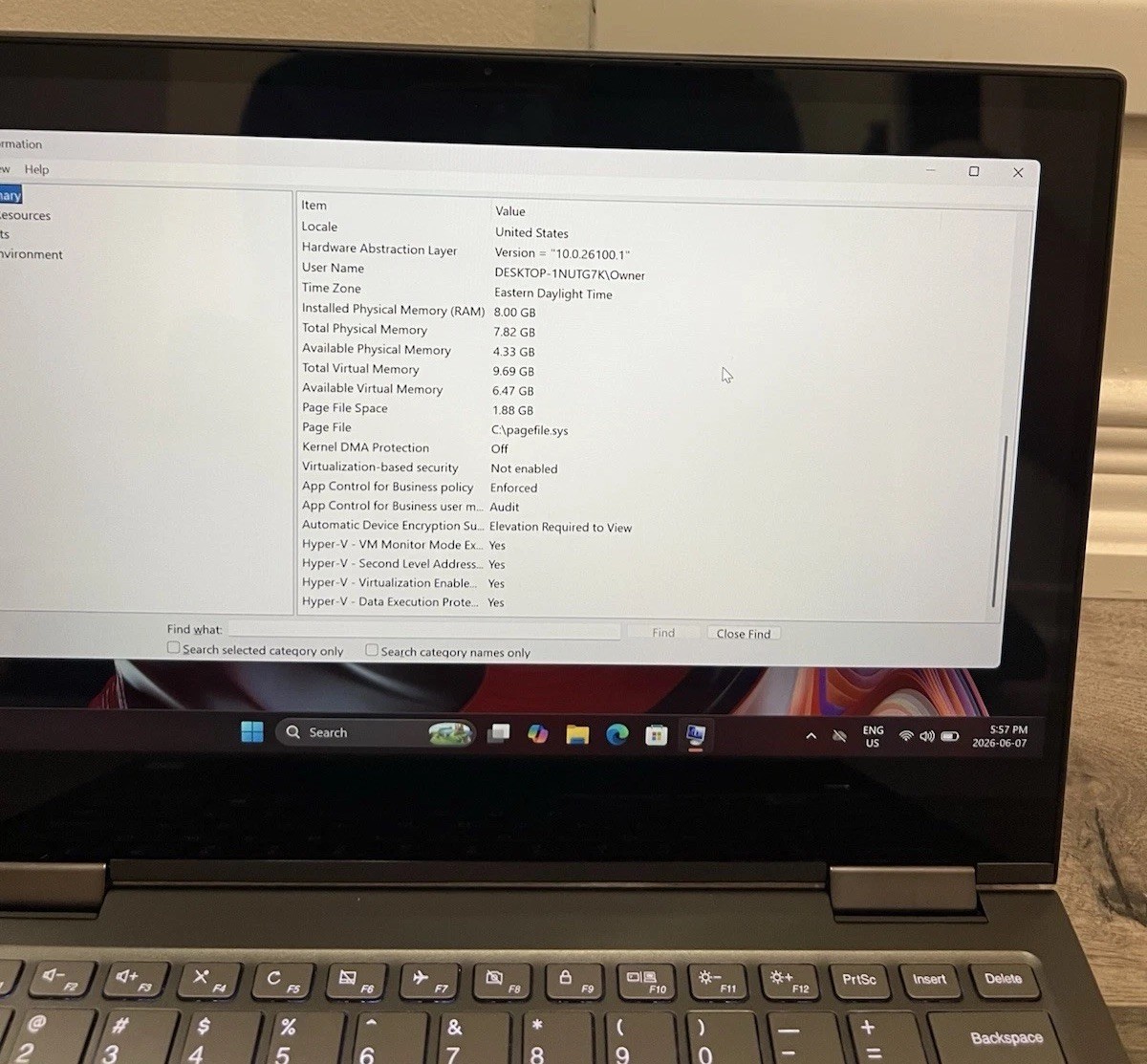 Lenovo Yoga 13.3” Touchscreen Laptop i7 8th Gen CPU 8GB 120GB SSD Win 11H + AC
