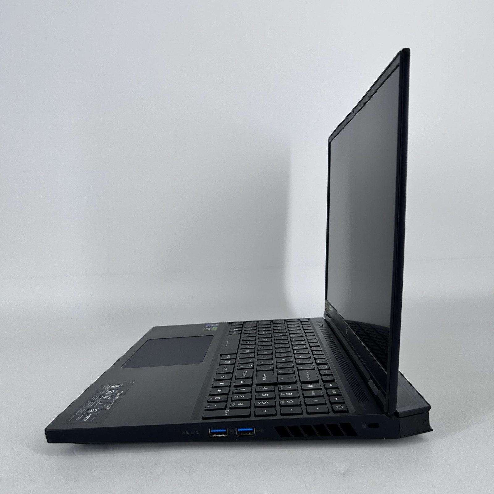 Acer Predator Helios 16 QHD+ i9-13900HX 16GB 1TB SSD RTX 4080 Bad Charging Port