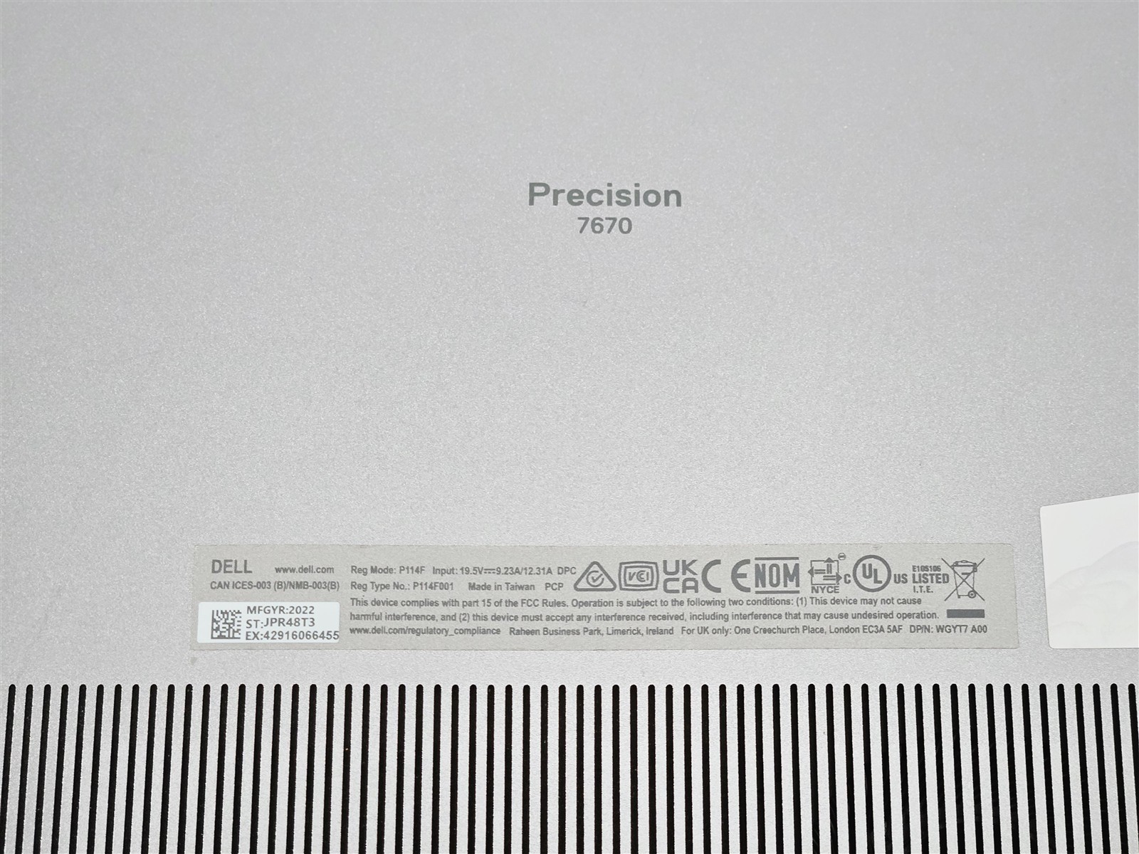 Dell Precision 7670 16″ Core i7-12850HX 2.1GHz 64GB 1TB SSD RTX A1000
