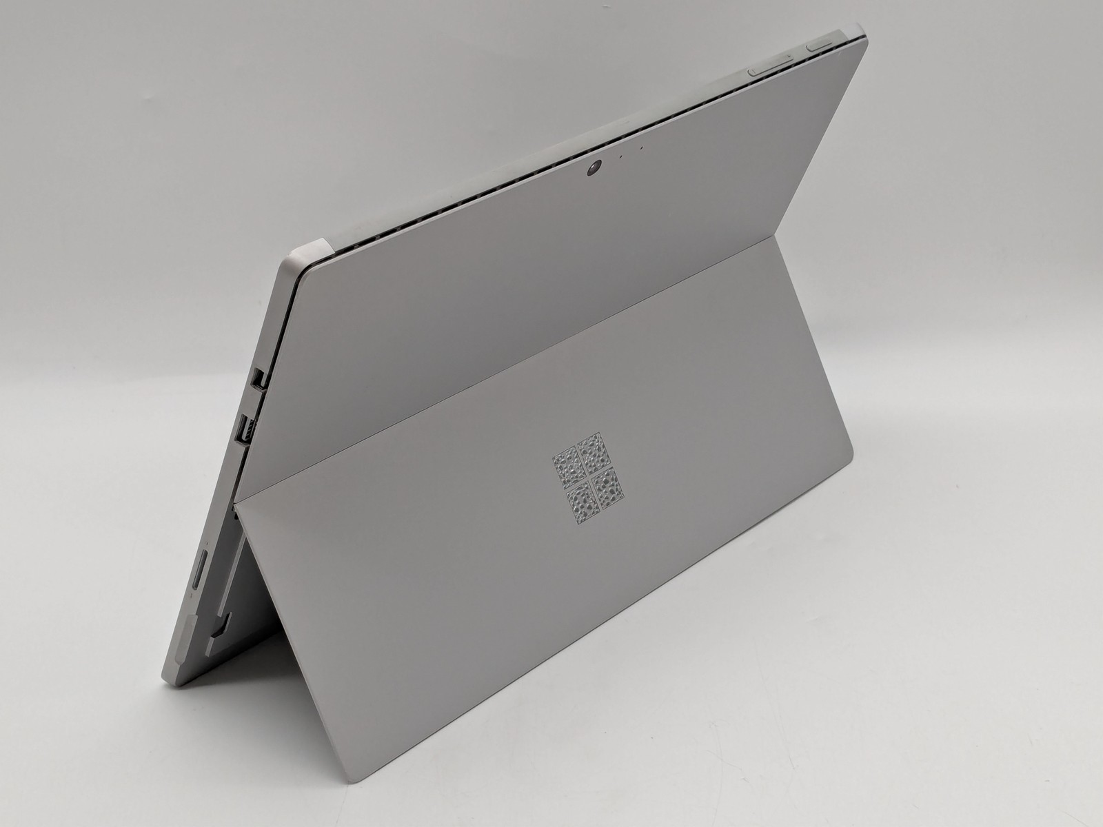 Microsoft Surface Pro 6 2-in-1 12″ 2736 x 1824 I5-8350U 128GB SSD 8GB *READ*