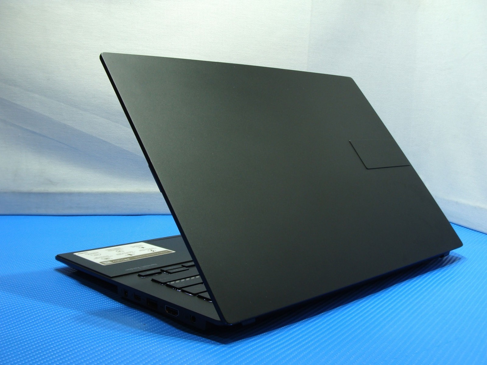ASUS Vivobook S14 K5404VA 14″ 120hz OLED intel i9-13900H 2.6GHz 16GB 1TB +PA