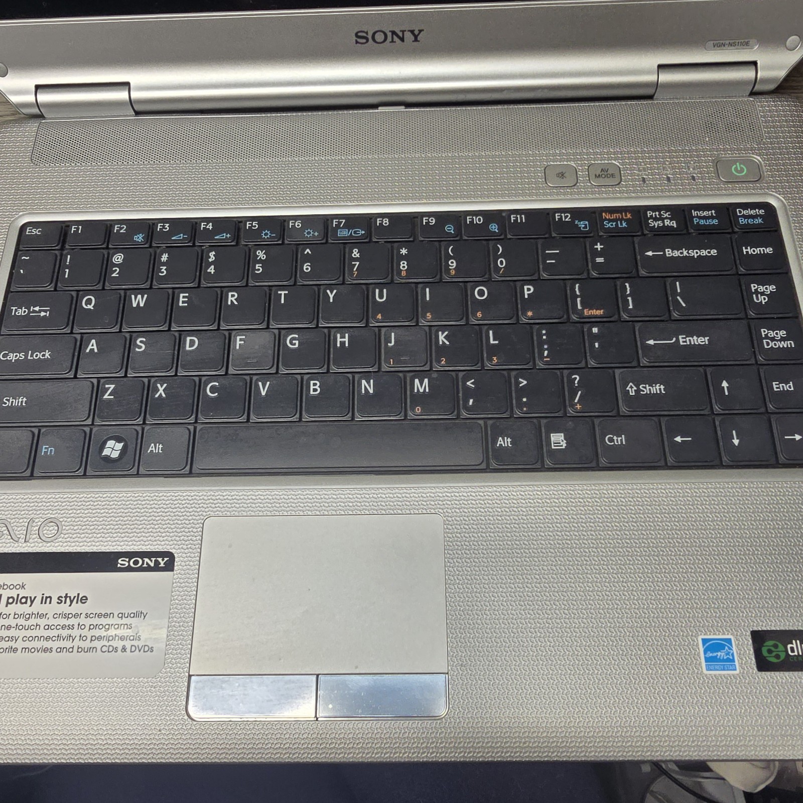 Sony VAIO Notebook PC VGN-NS110E 15.4 AMD Athlon 64 X2 2GB No Charger