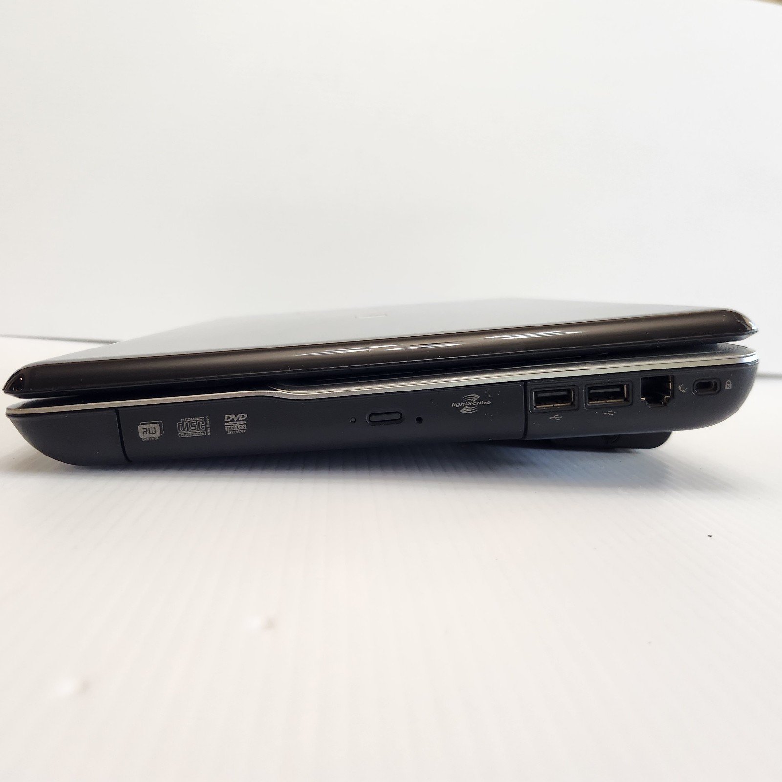 HP G60-230US 16″ Laptop Pentium Dual-Core T4200 2.0GHz 3GB RAM 320GB Vista
