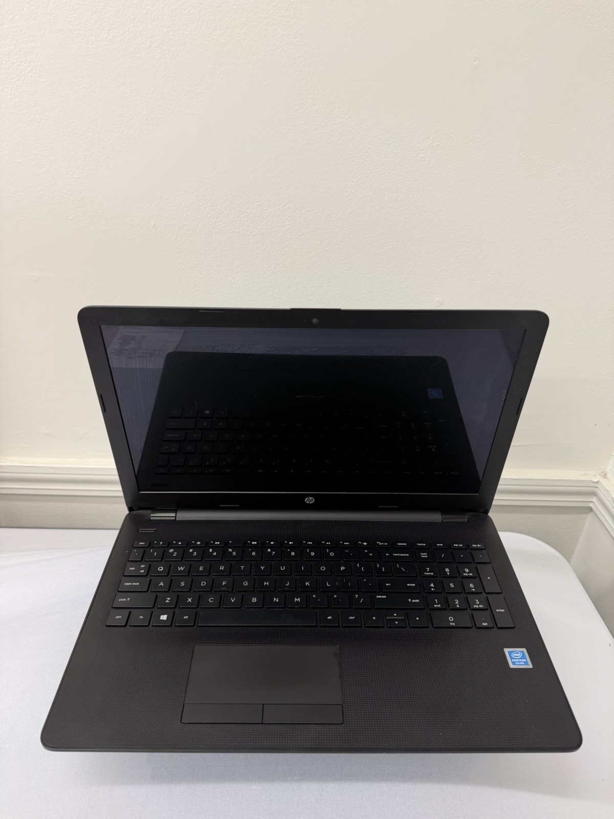 HP Laptop 15-65289wm – Good Screen – Intel Pentium Silver N5000 – Read Des