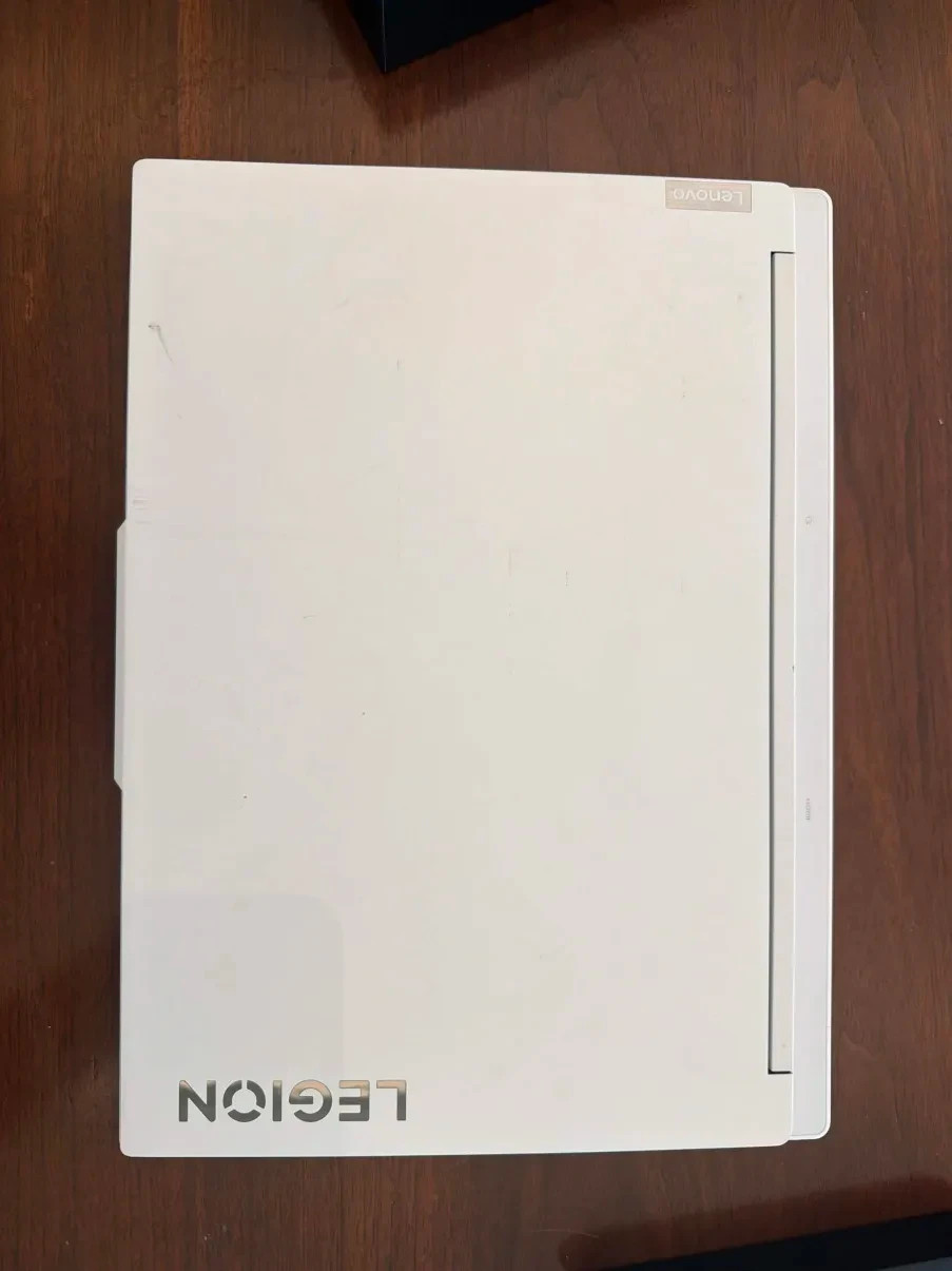 Lenovo Legion 7 16IRX9 16″ i7-14700HX 16GB 1TB SSD RTX 4060