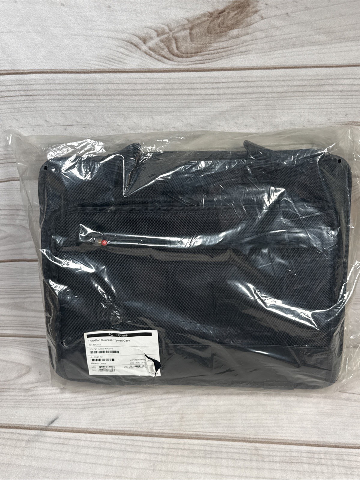 Lenovo Thinkpad 15.4″ Business Notebook Case Model 43R2476 (/GM1-1691-43R2476…
