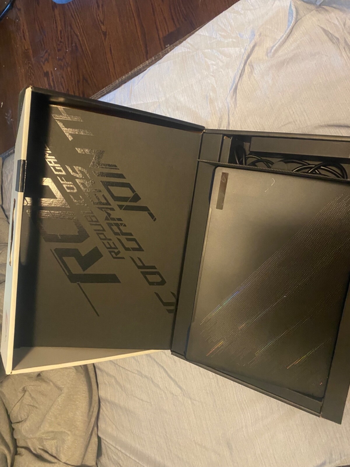 ASUS ROG Zephyrus 16″ (1TB, Intel Core i9 11th Gen., 4.90 GHz, 16GB) Gaming…