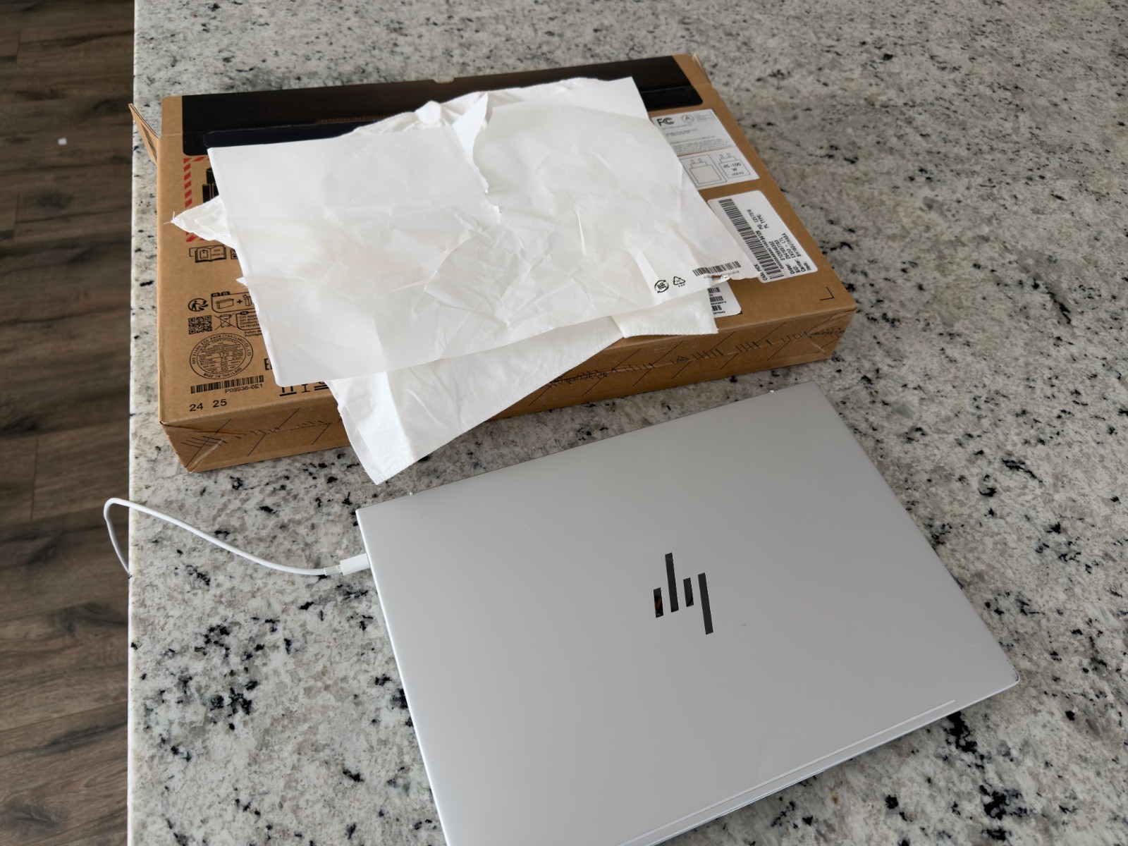 HP EliteBook 8 G1i 16″ AI Ultra 7 268V 32GB 1TB SSD Nearly New 4Yr Care Pack ADP