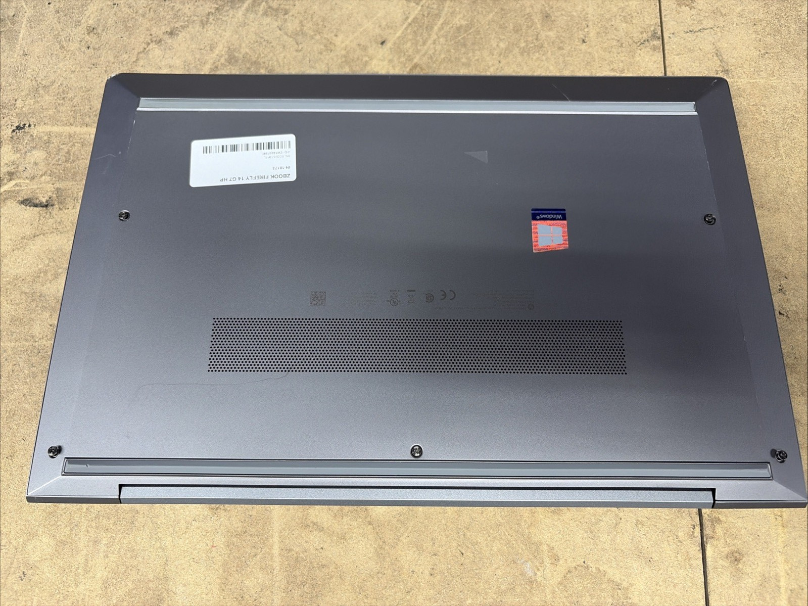 HP ZBook Firefly 14 G7 14″ FHD i5-10210u 16GB RAM 256GB SSD No OS