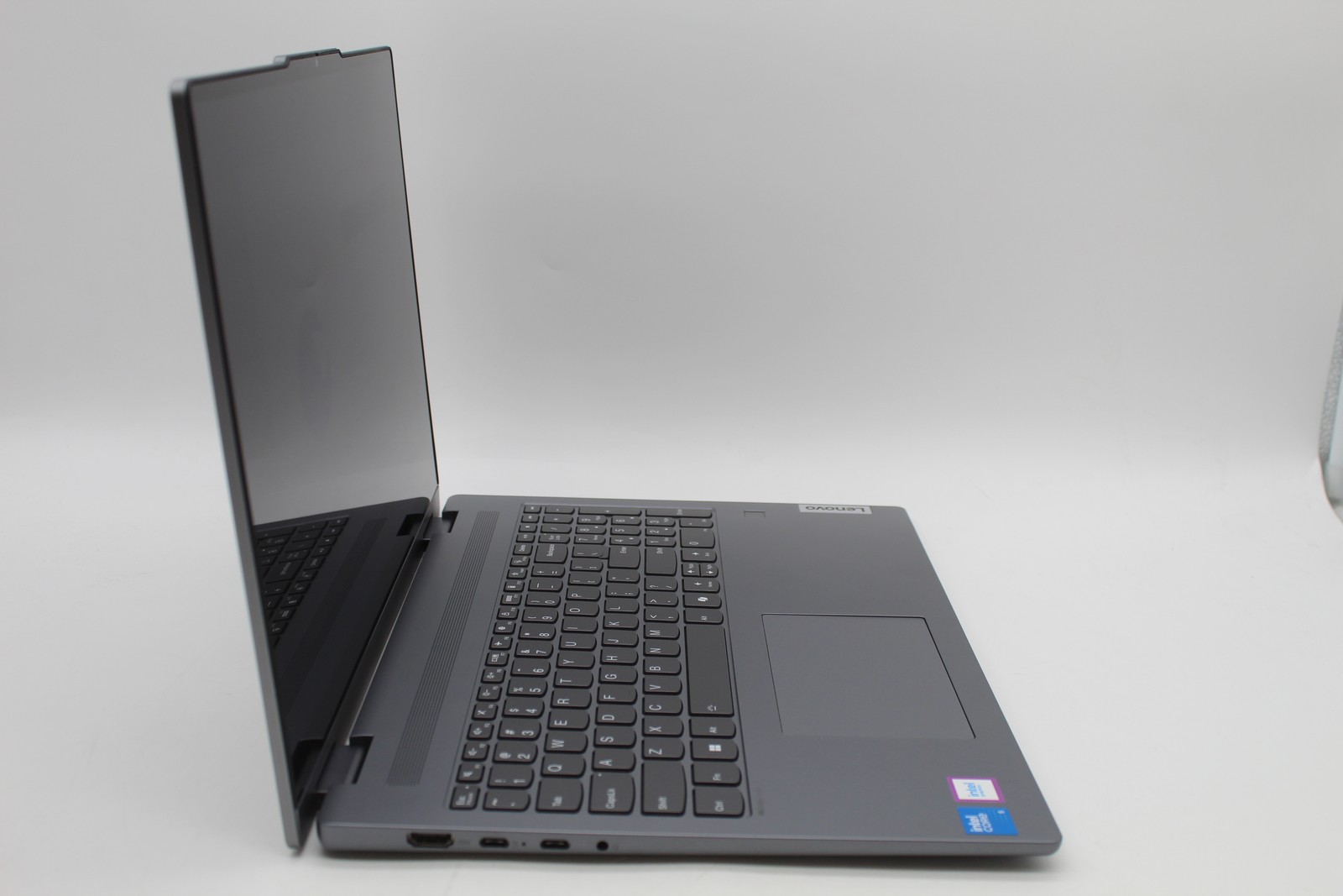 Lenovo IdeaPad 5 16″ Touch Intel Core 5 120U 1.4GHz 16GB 512GB SSD PC1744672