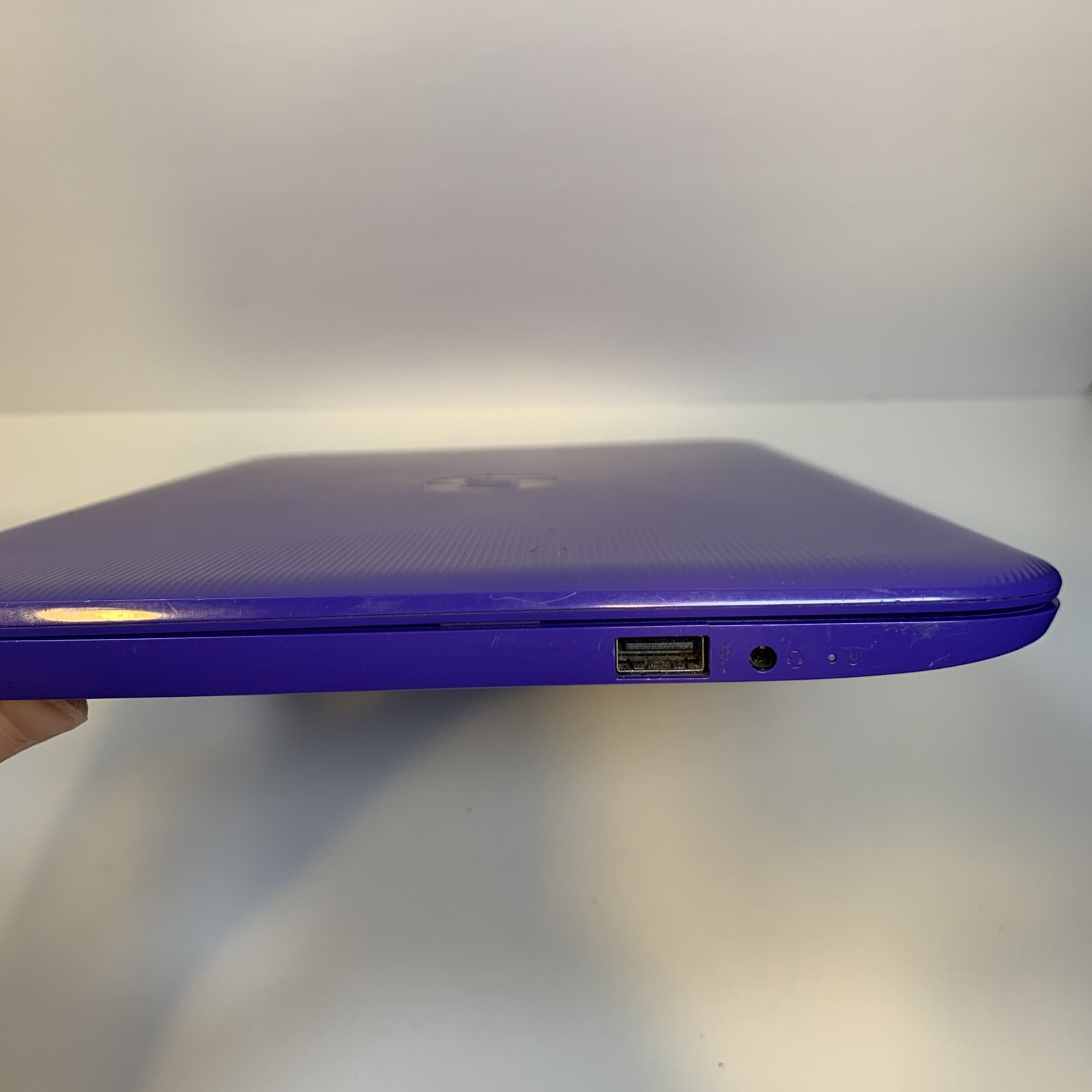 HP 11-y020wm Stream 11.6″ HD Celeron N3060 1.6GHz Intel HD Graphics 400 4GB RAM
