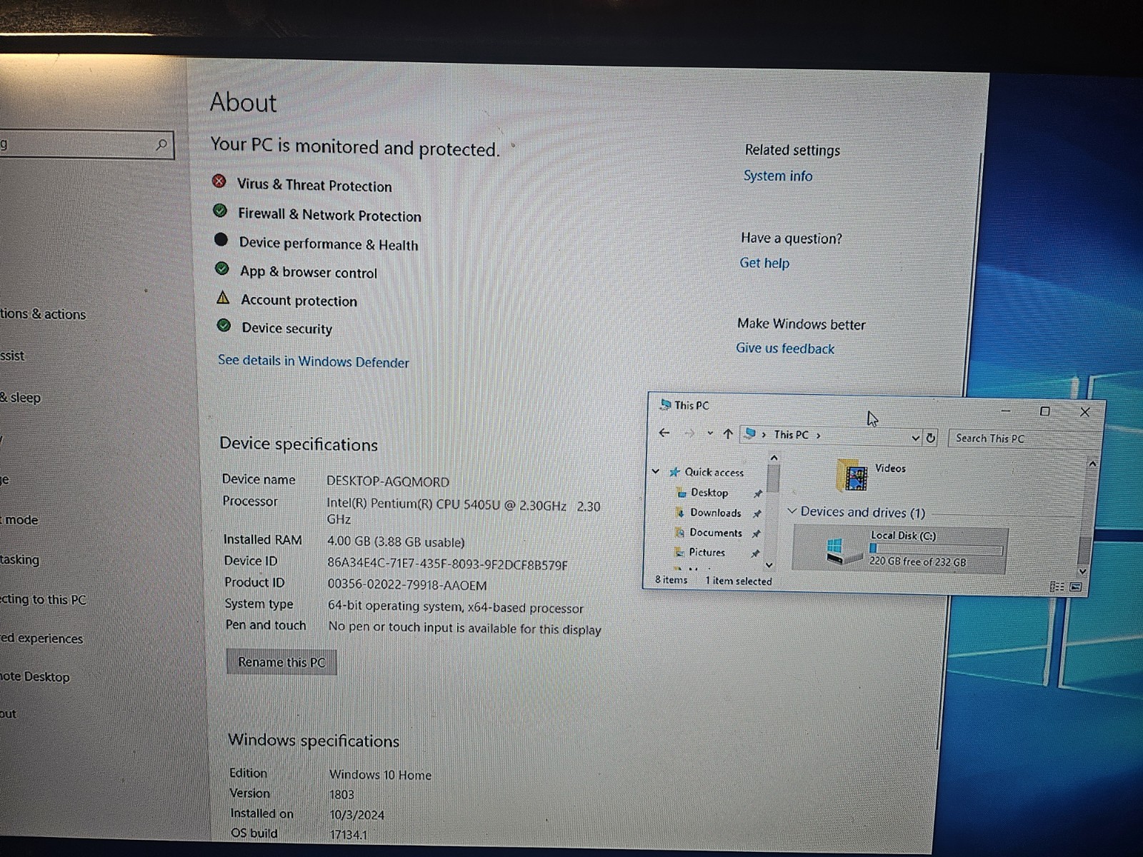 Lenovo Laptop Intel Pentium 5405U 2.3GHz 4GB 250GB Windows 10 broken LCD