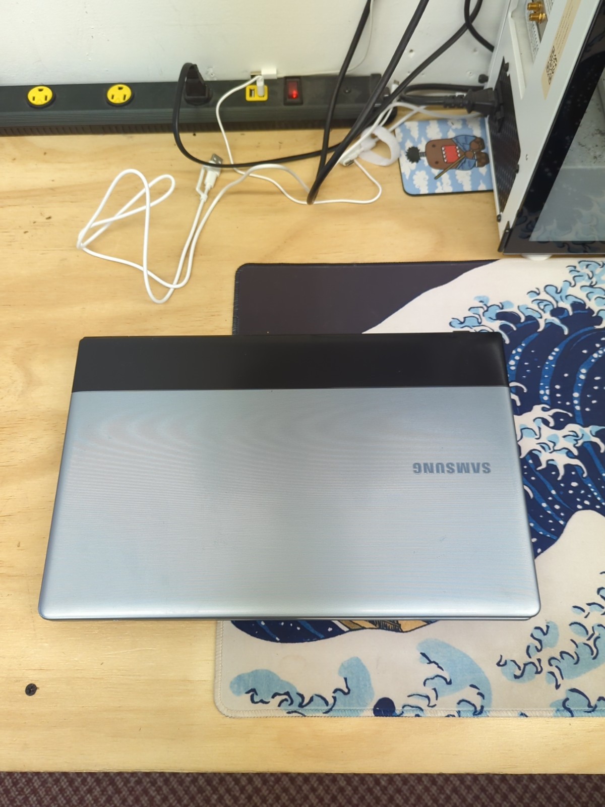 1057 – Samsung NP300E5C – FOR PARTS / AS-IS