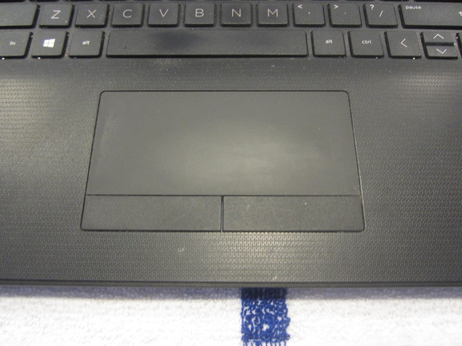 HP 17z-ca000 CT1 LAPTOP 3.1GHz 8GBRAM 1TBHD SCREEN INTACT w/PwrCord – WORKS
