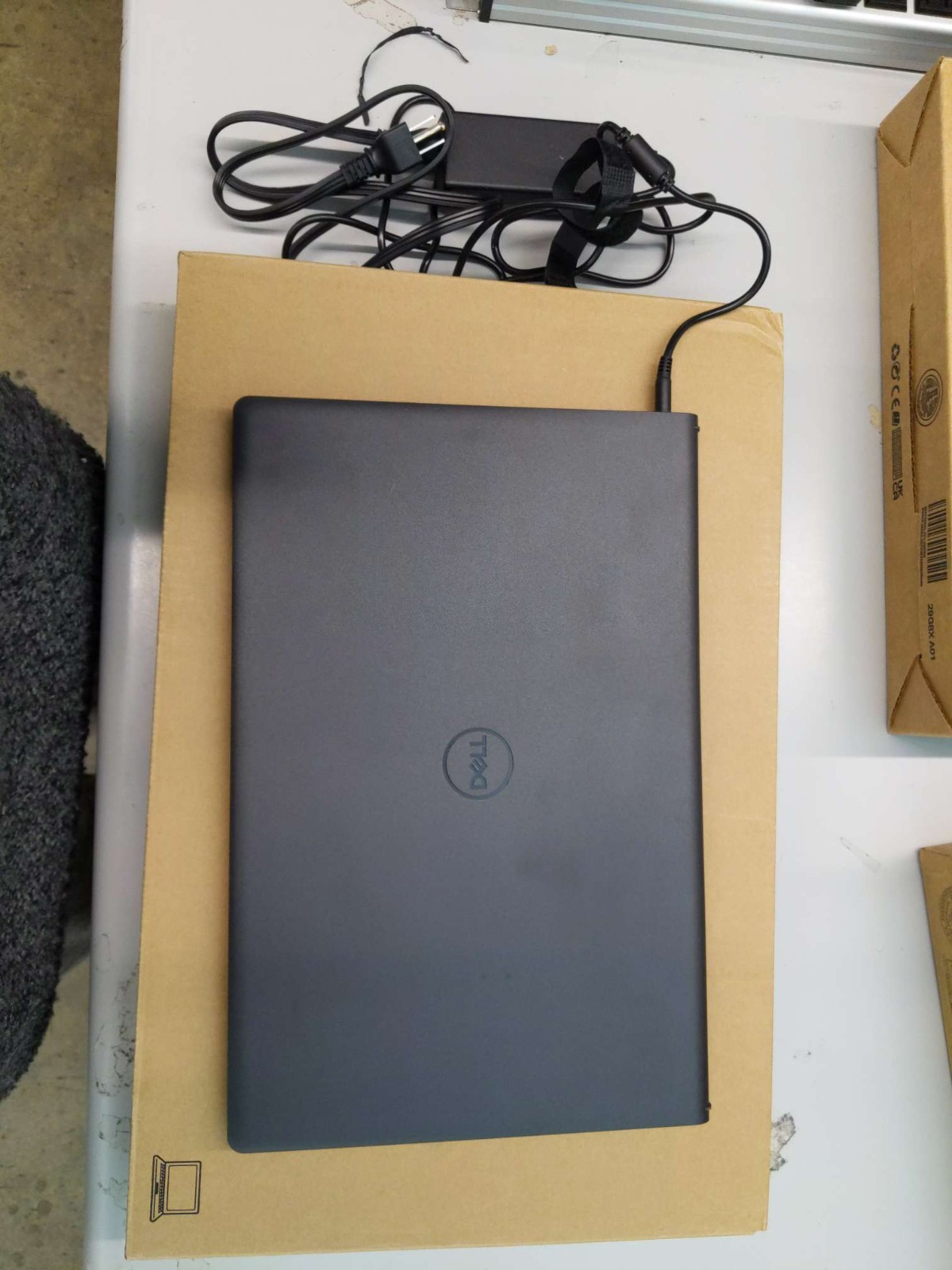 (Custom:16G+1TSSD)Dell Inspiron 15 3520 15.6″ Touch Display Core i5-1235U