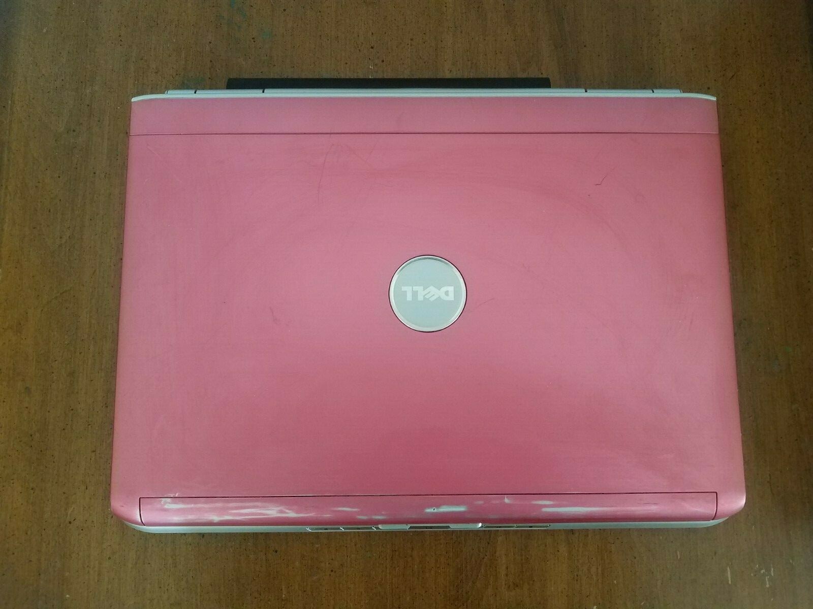 Dell Inspiron 1521 15.6”(AMD Dual-Core @ 1.8GHz ,2GB RAM ,40GB HDD) Win 7