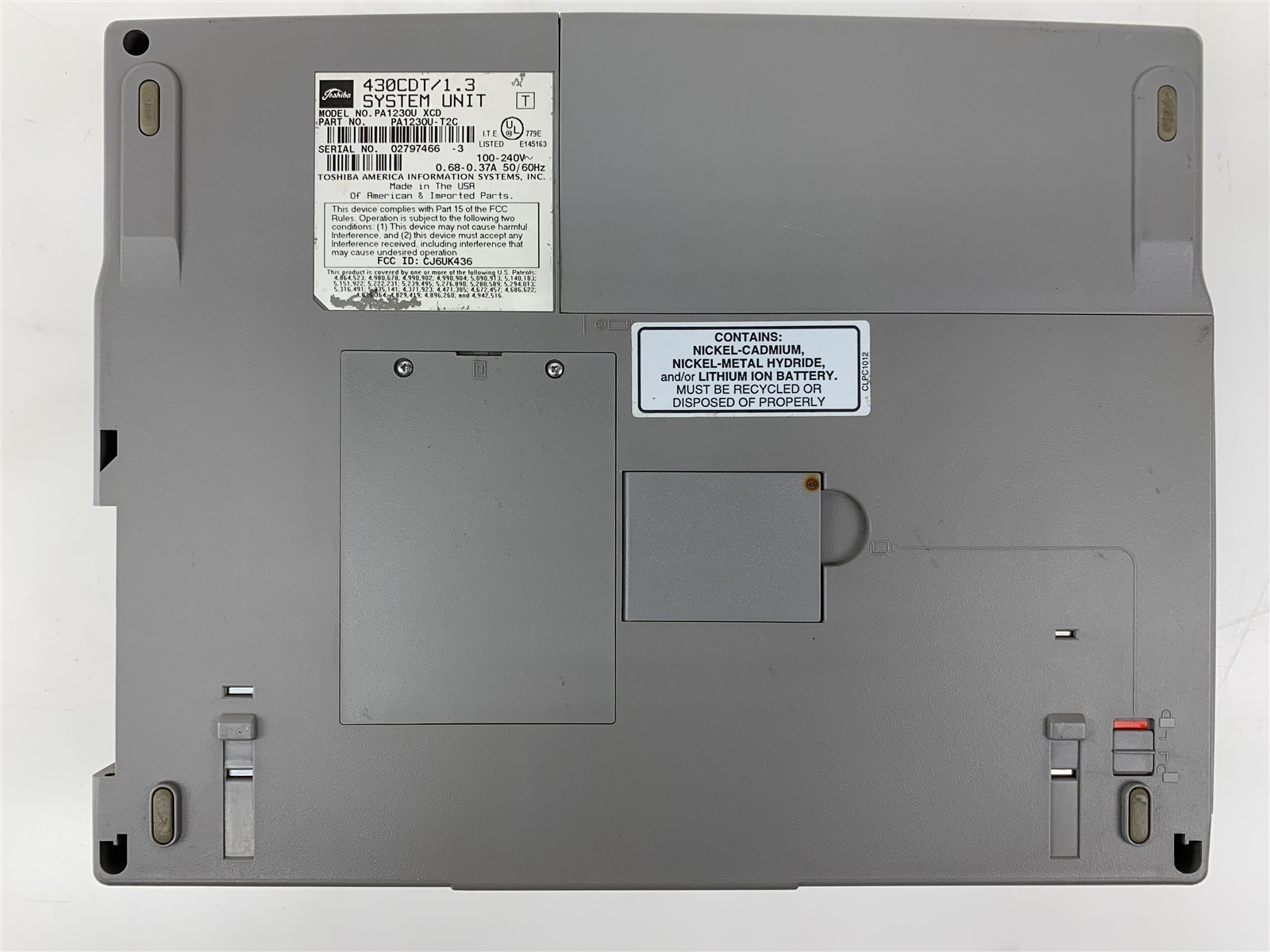 Vintage Toshiba Satellite Pro 430CDT Intel Pentium 120MHz 50MB RAM For Parts