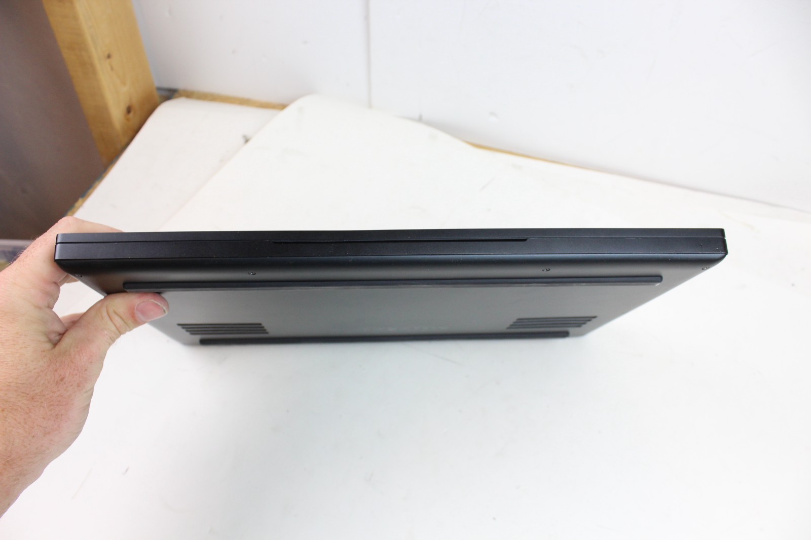AS IS CASE DAMAGE Razer Blade 15 i7-10750H 32GB RAM 1TB SSD w/ OS