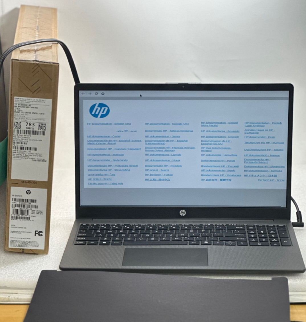HP 255R 15.6″ FHD G10 Notebook AMD Ryzen 7 7735U (2.7GHz)512GB 16GB -READ