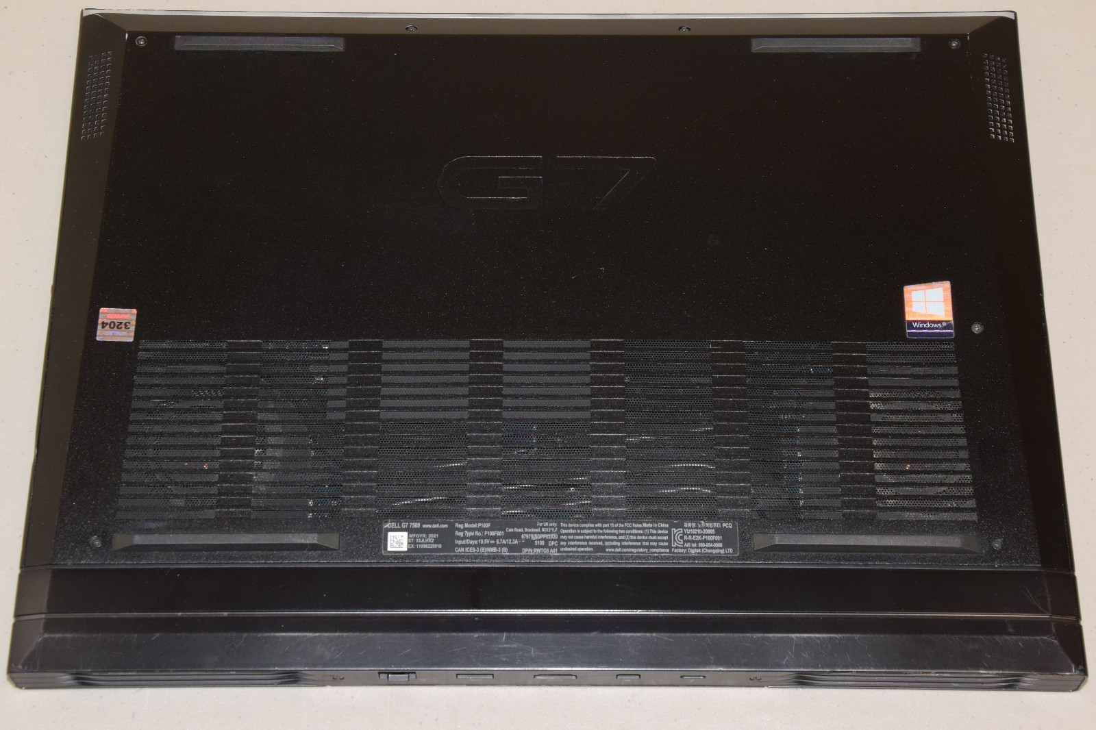 Dell G7 7500 15.6″ i7-10750H 6-Core 1TB NVMe SSD 32GB GeForce RTX 2070 RGB 144Hz