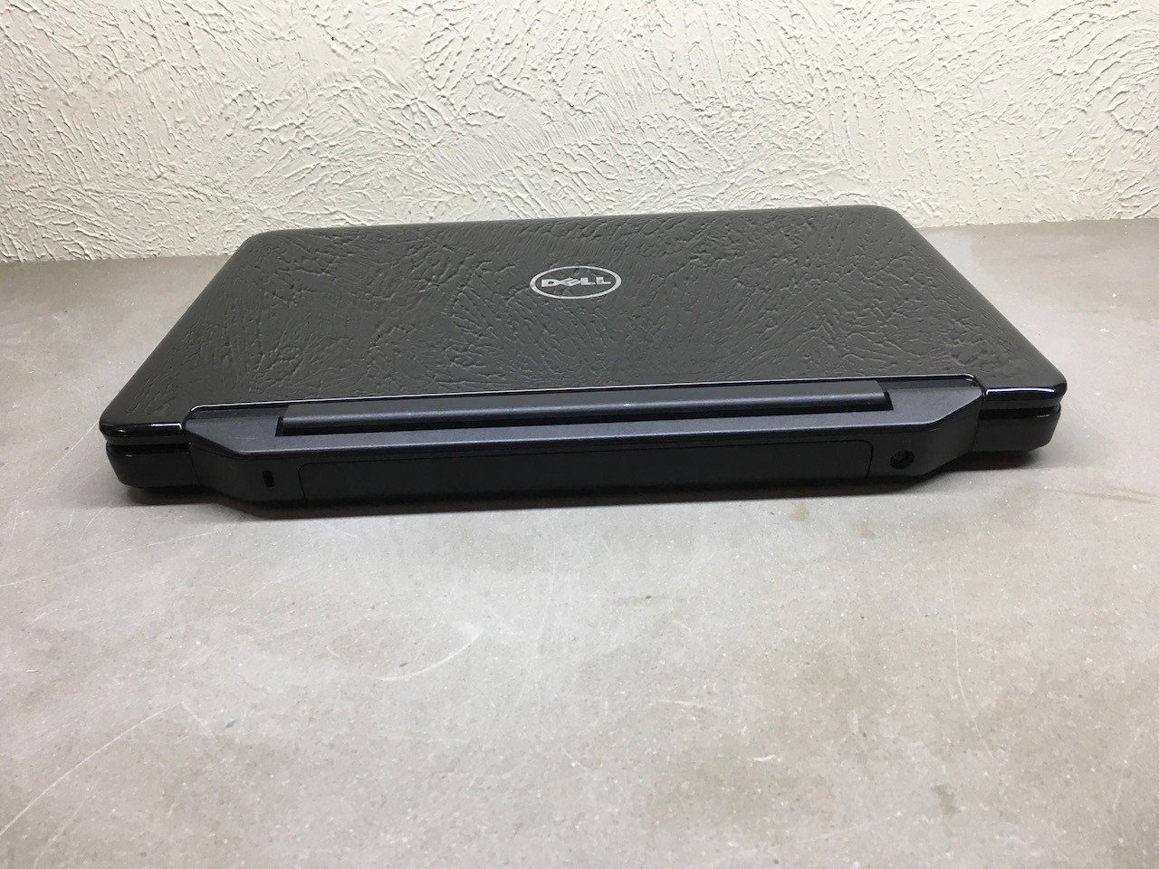 DELL Inspiron N5040 i3 2.67GHz 4GB RAM 500GB HD Linux Mint 22 Cinnamon OS