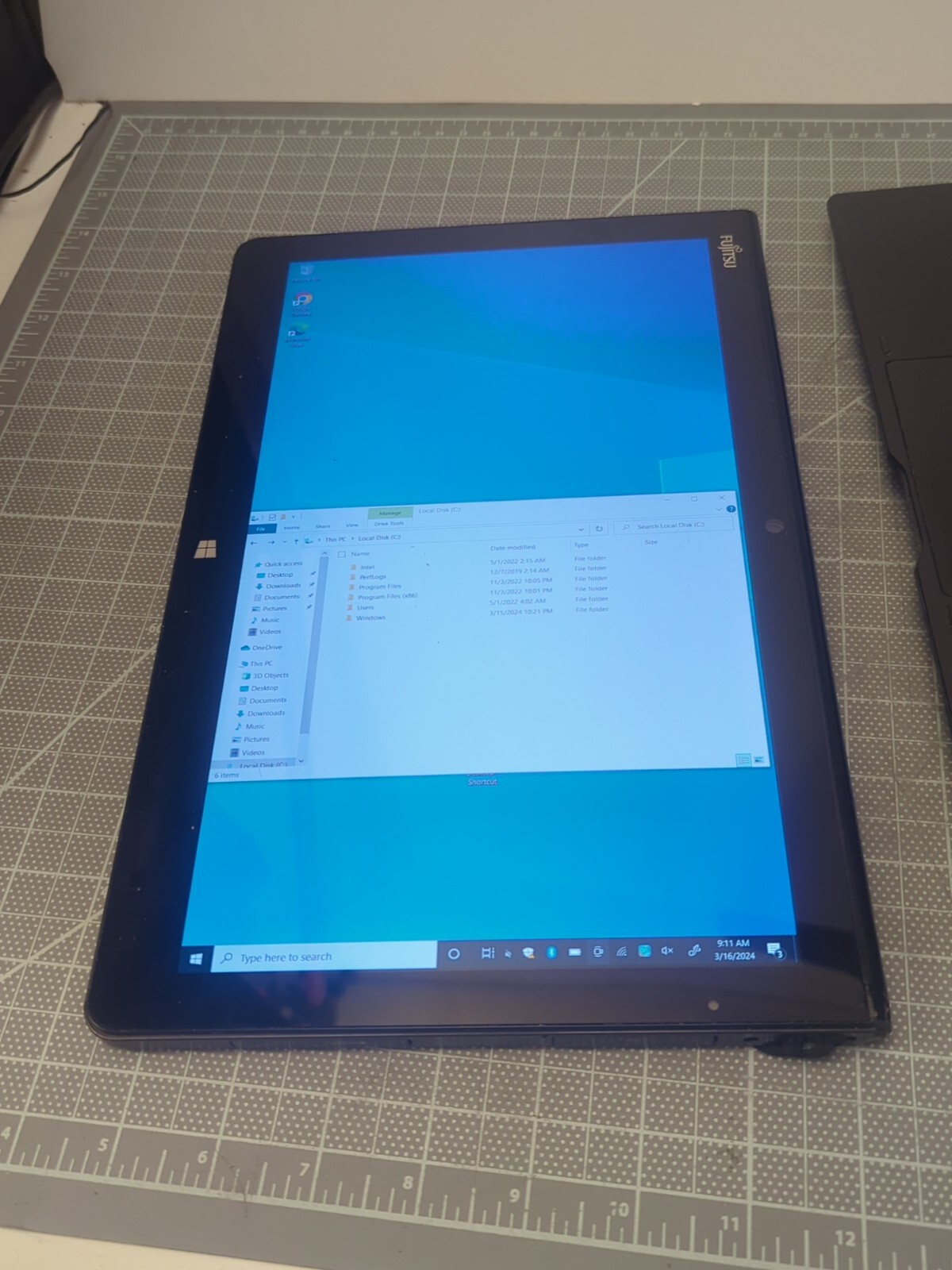 Fujitsu Stylistic Q704 Core i5-4200U 1.6GHz 8 GB Win10 Pro + Touchscreen