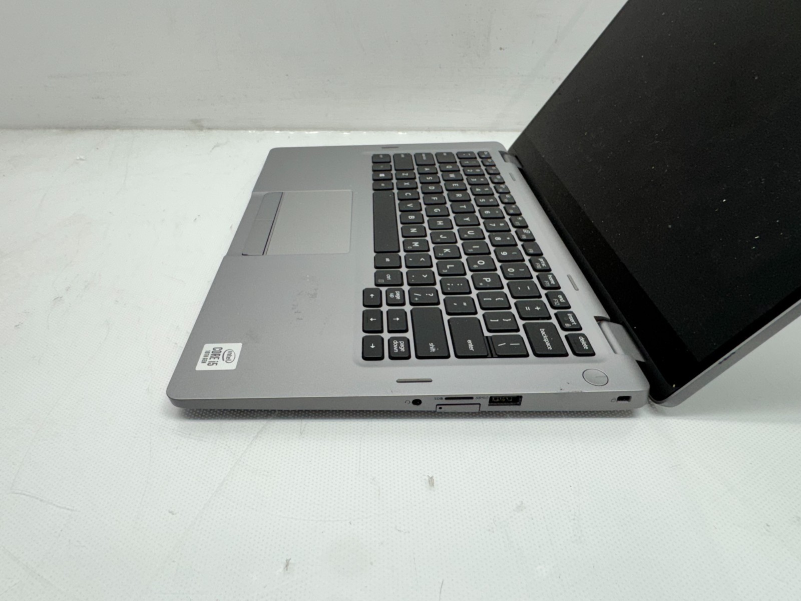 Dell Latitude 5310 Intel i5-10310U@1.7Ghz 16GB RAM 256G SSD Win 11 **Read**
