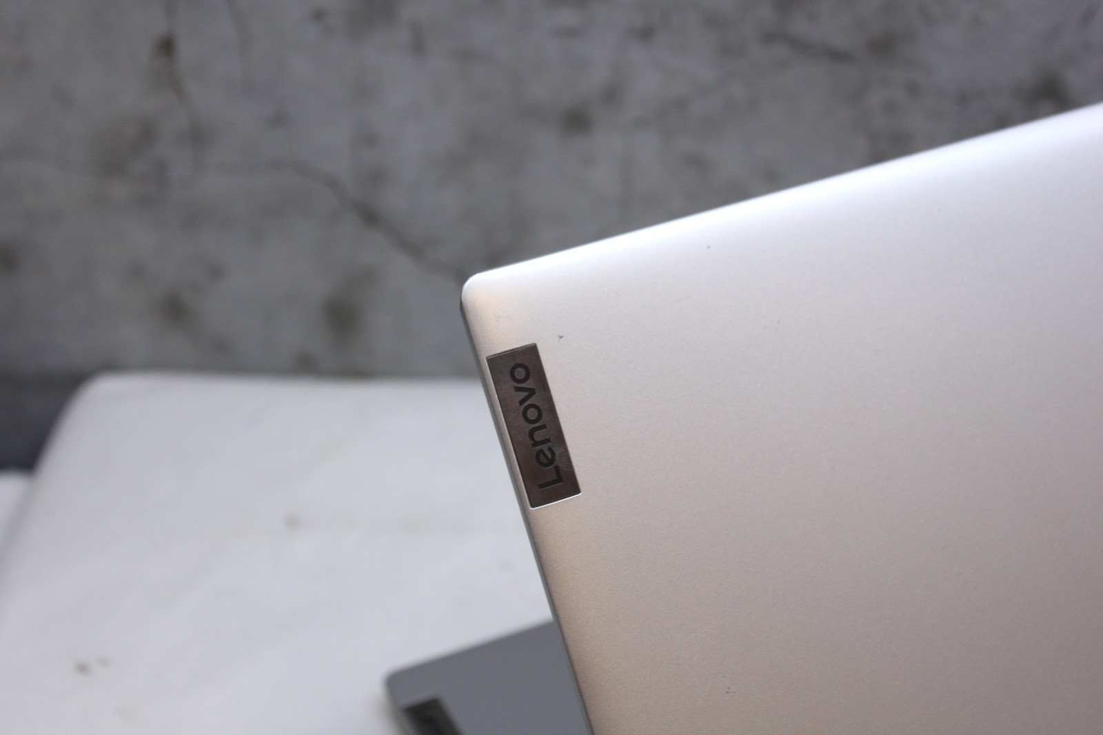 Lenovo IdeaPad Slim 1-14A | AMD A6-9220, 4GB Ram, 64GB emmc, Linux Mint *Read