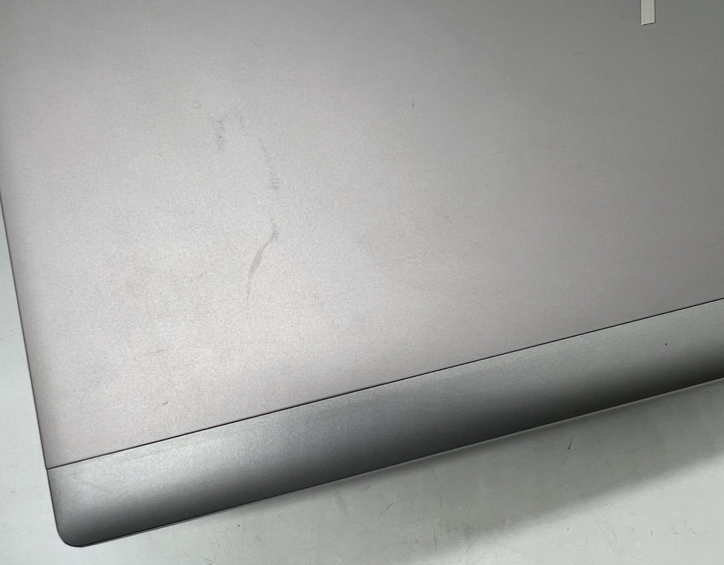 HP ZBook 15 G6, i9-9880H, @2.30GHz, 48GB RAM, 1TB HDD & 512GB NVMe-No OS/AC