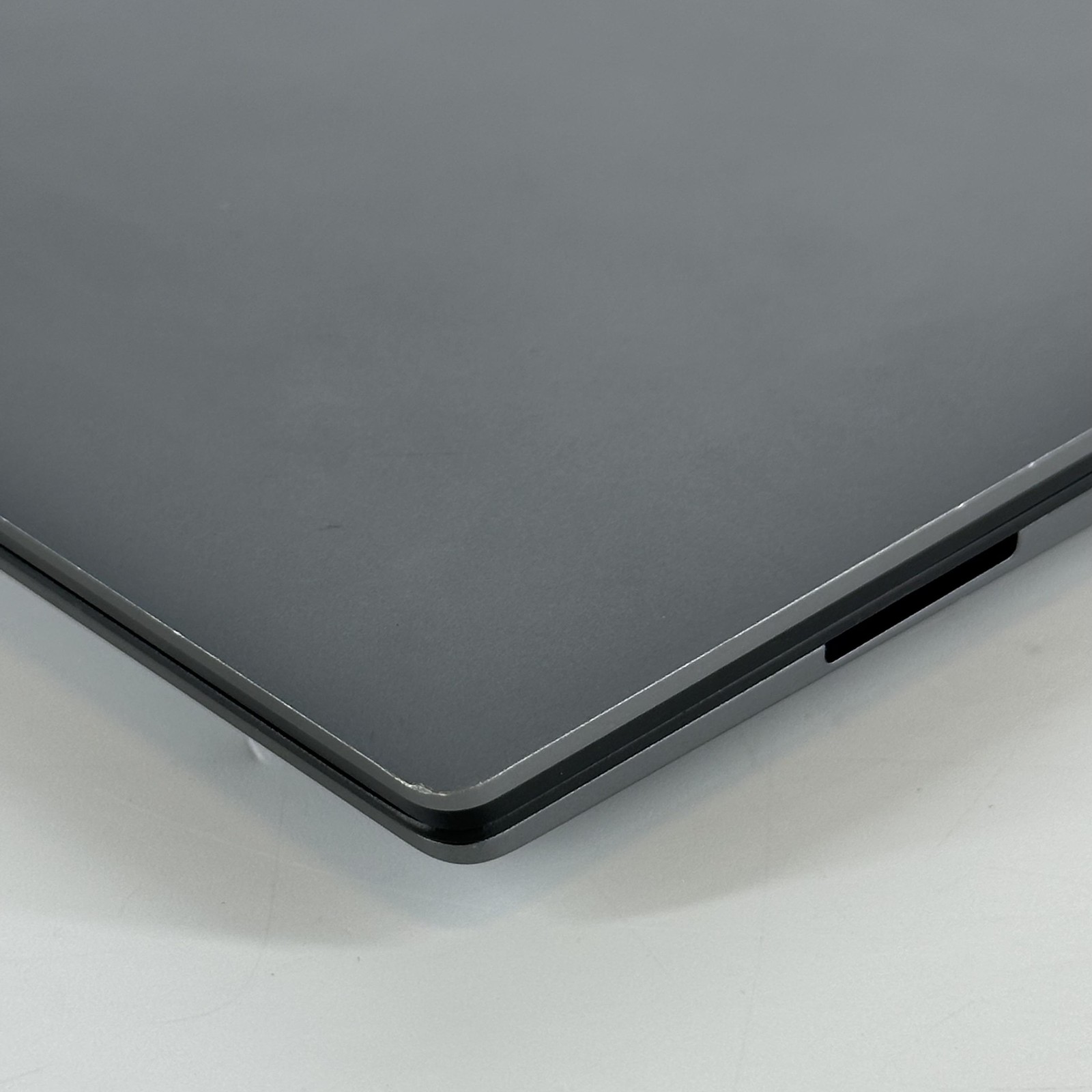 Dell Precision 5680 16 FHD+ 2.6GHz i9-13900H 64GB 1TB RTX 2000 Ada Bad Camera