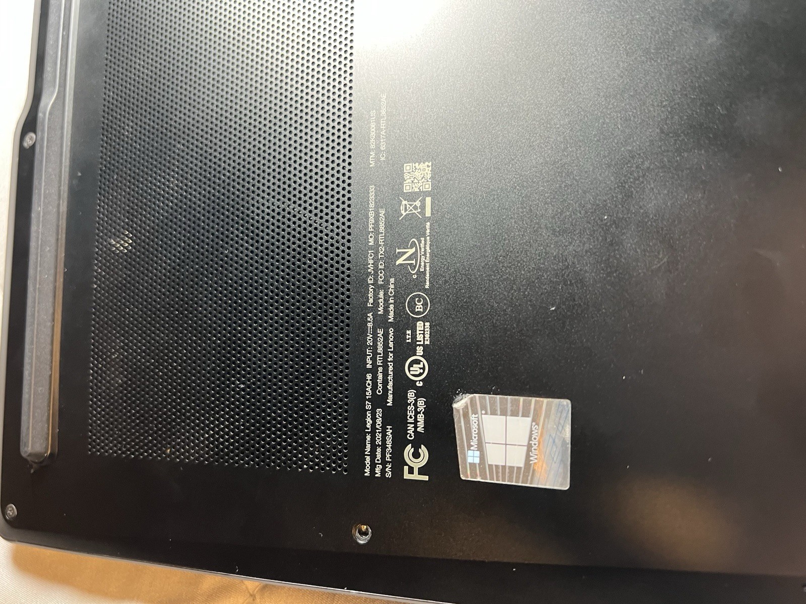 Lenovo Legion Slim 7 15” (1TB SSD AMD Ryzen 9 5900HX 3.3GHz 16GB) Gaming Laptop