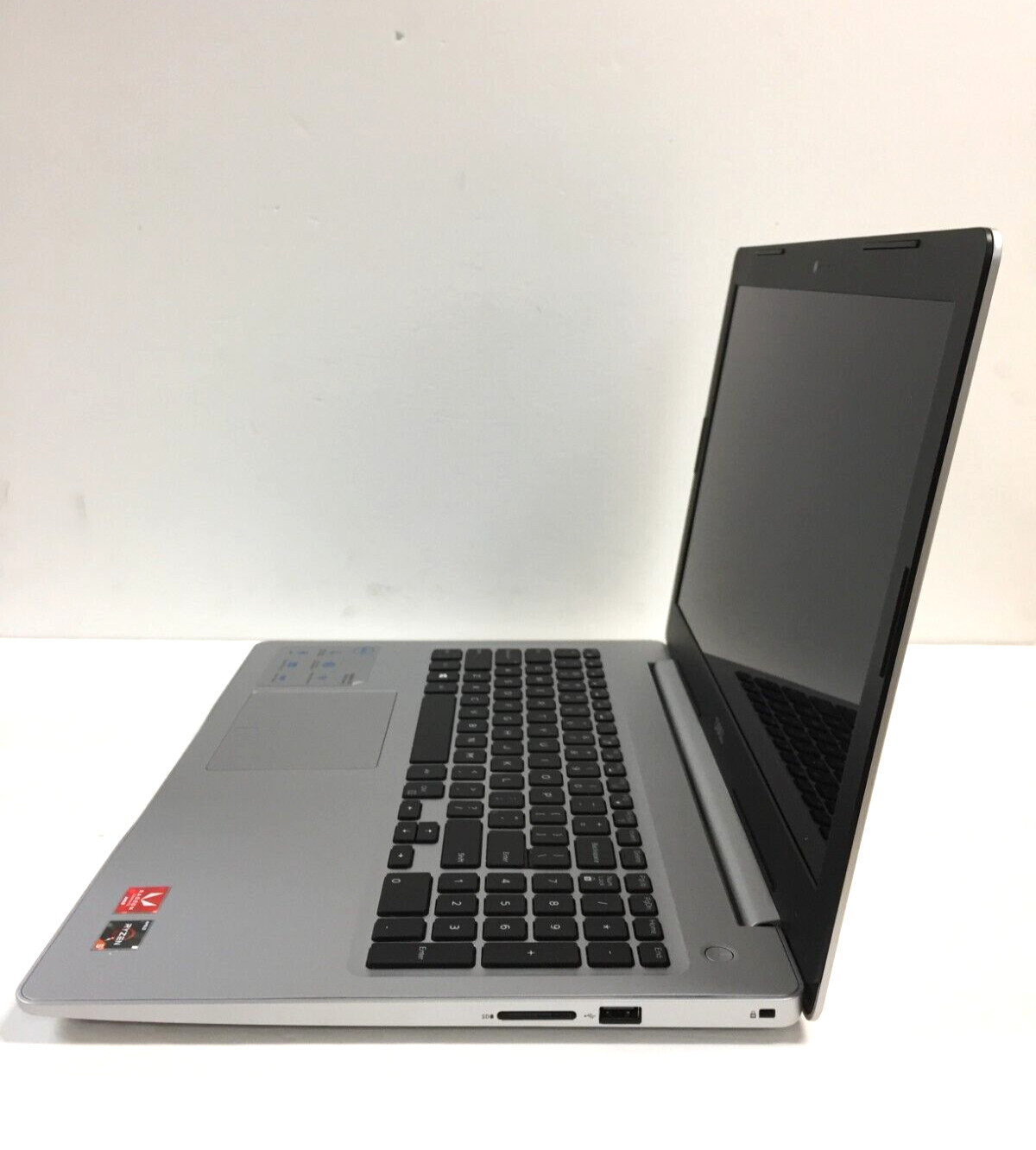 Dell Inspiron 5575 15.6 Touchscreen Laptop/AMD Ryzen 5 2500U/8GB RAM/1TB HDD/W10