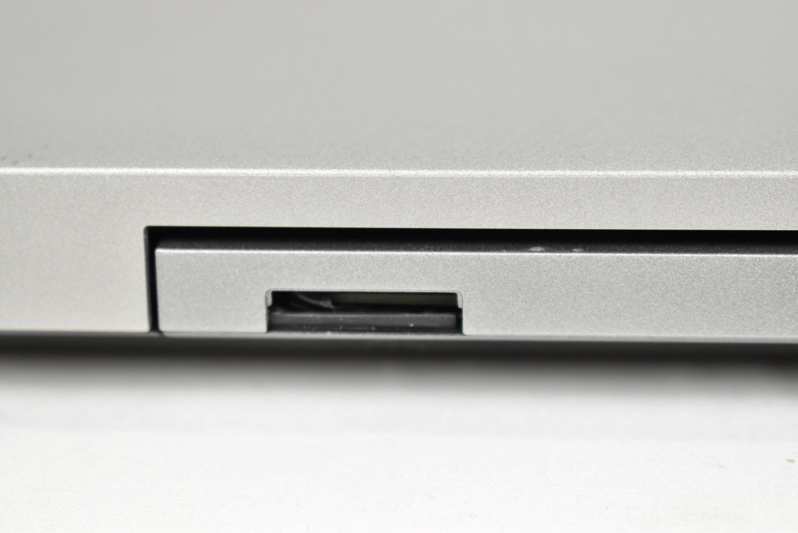 Dell Latitude 5520 Laptop i5-1135G7 2.4GHz 16GB 256GB SSD No OS *See Details*