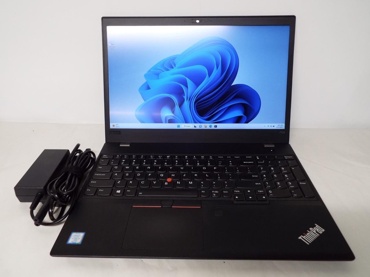 Lenovo Thinkpad P52S i7 8650U 1.9–2.11 GHz 32GB mem 500 SSD, 15.6″ touchscreen