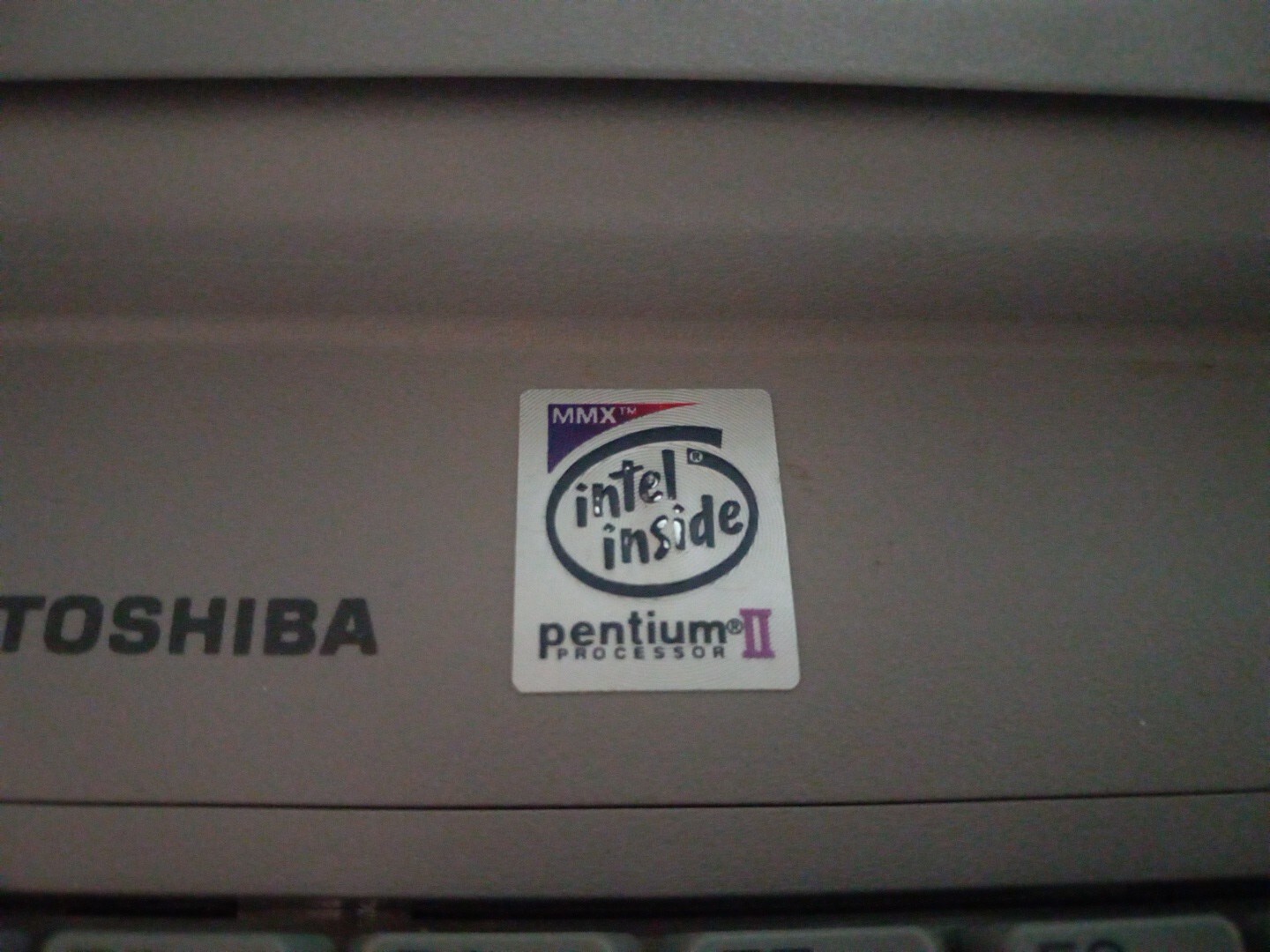 Toshiba Satellite Pro 490CDT Pentium II 4GB windows98+ Battery & Power Adapter