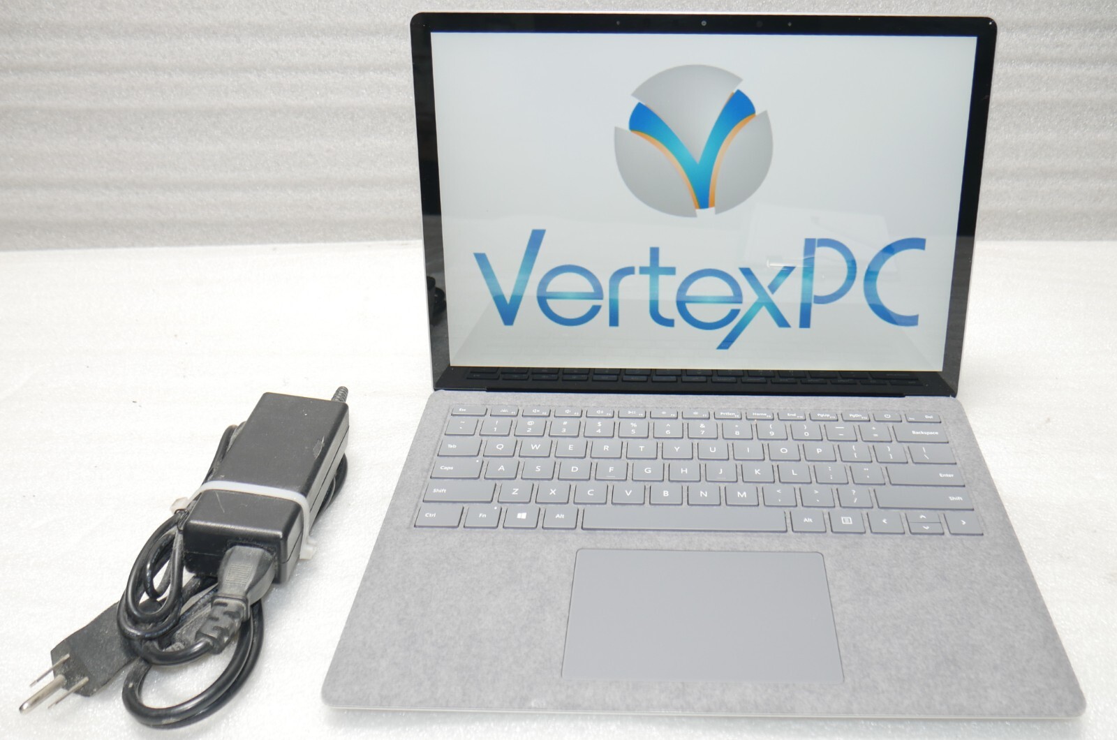 MICROSOFT SURFACE LAPTOP 3 Intel CORE i7-1065g7 16GB RAM 256GB SSD Windows 10Pro
