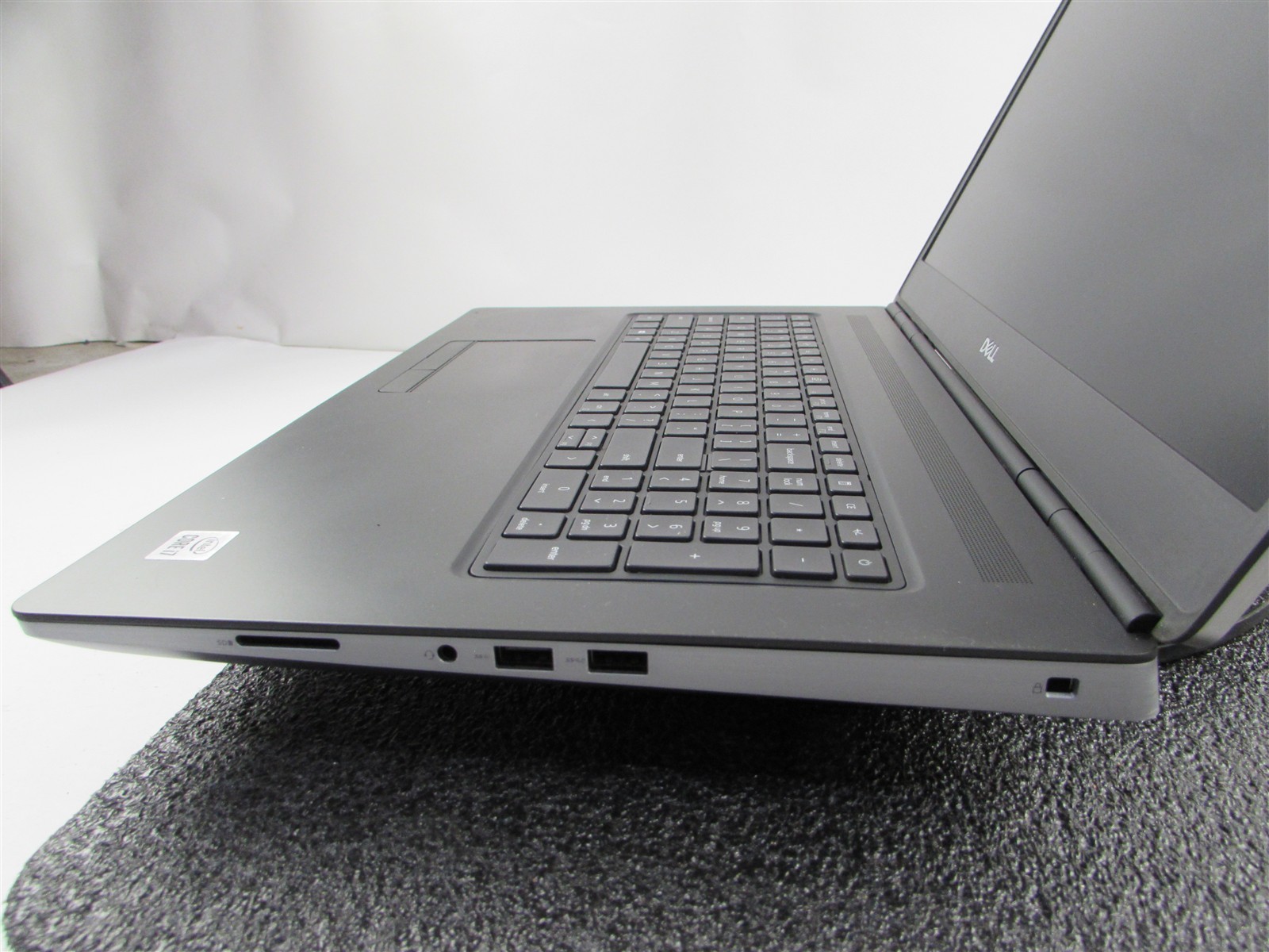 DELL PRECISION 7750 FHD CORE I7-10850H 1TB 32GB RAM RTX 4000 WIN 11 PRO NO BATT