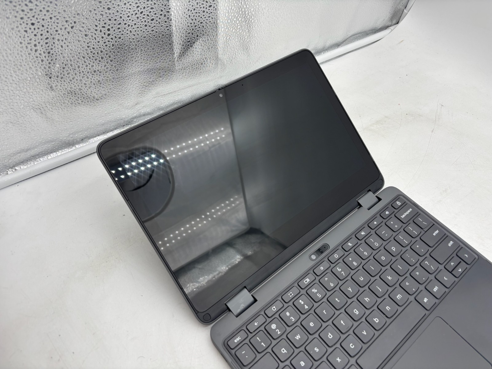 Lenovo 300e Yoga Chromebook Gen 4 11.6″ 32 GB SSD 4 GB RAM MediaTek Kompanio