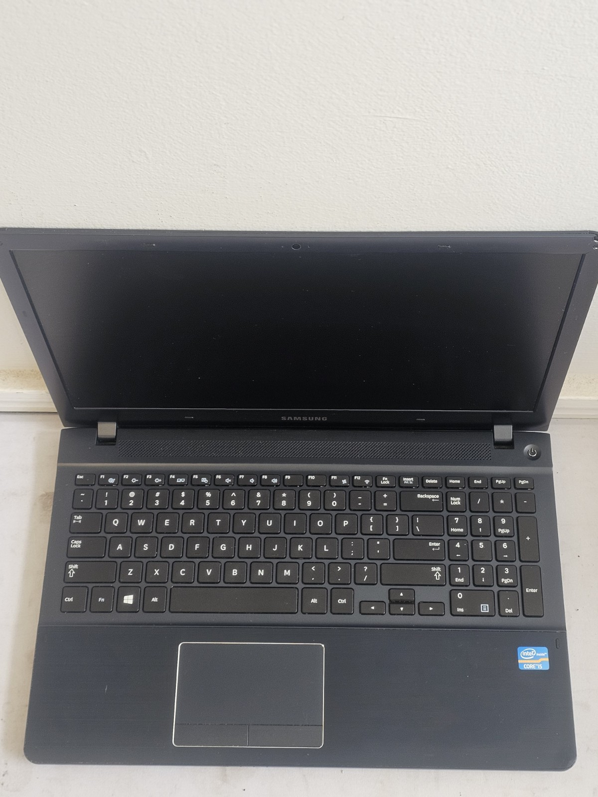 Samsung NP470R5E Laptop – i5-3230m – 6GB RAM – BAD BATT – Parts/Repair – READ