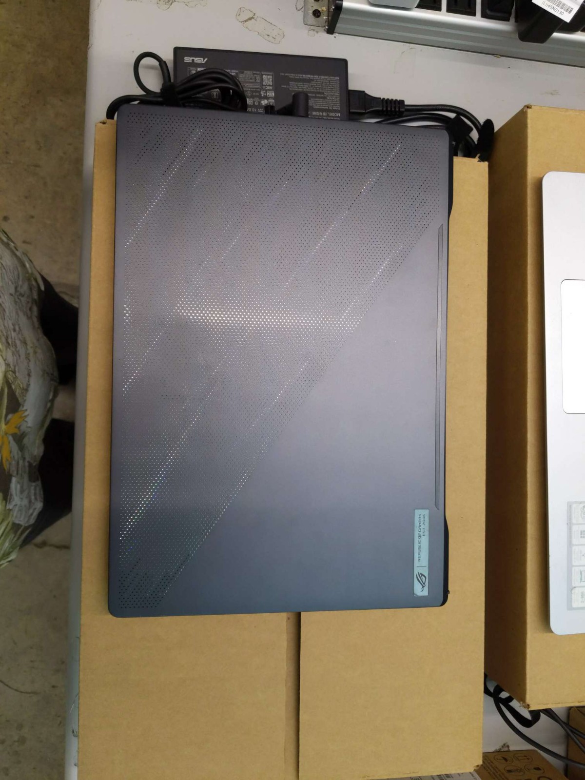 ASUS 15.6″ QHD Laptop AMD Ryzen R9-5900HS 16GB RAM 1TB SSD RTX 3070 Win 11 Home