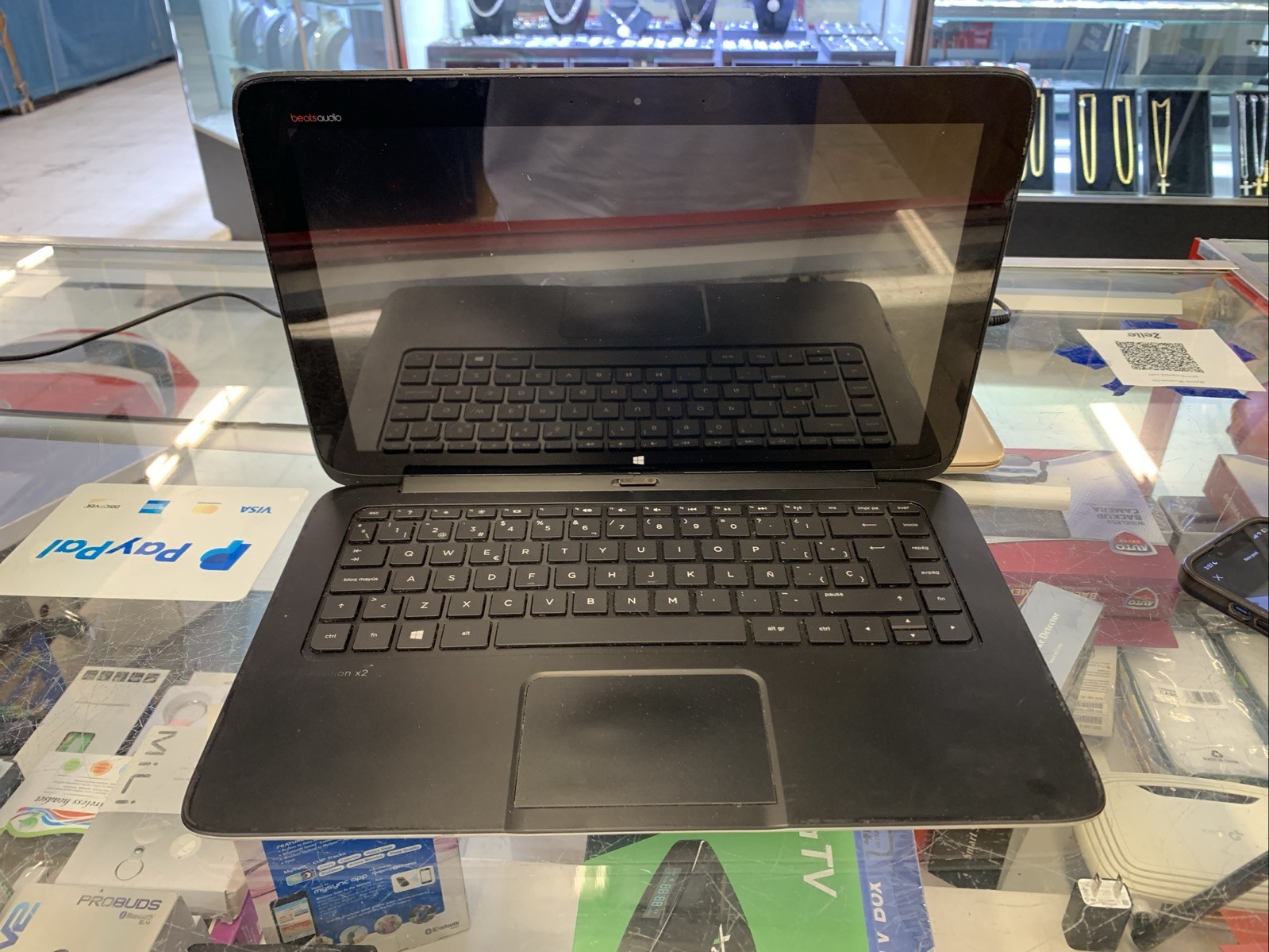 HP Pavilion x3 13-p110nr Multi-Touch 13.3″ 2 in 1 Detachable Laptop Win 10