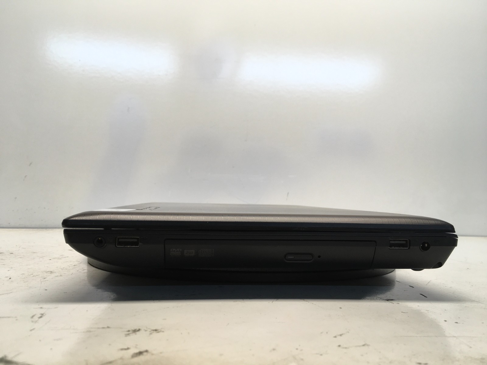 Lenovo IdeaPad N5858 AMD E1-1200 1.4GHz 4 GB NO HDD