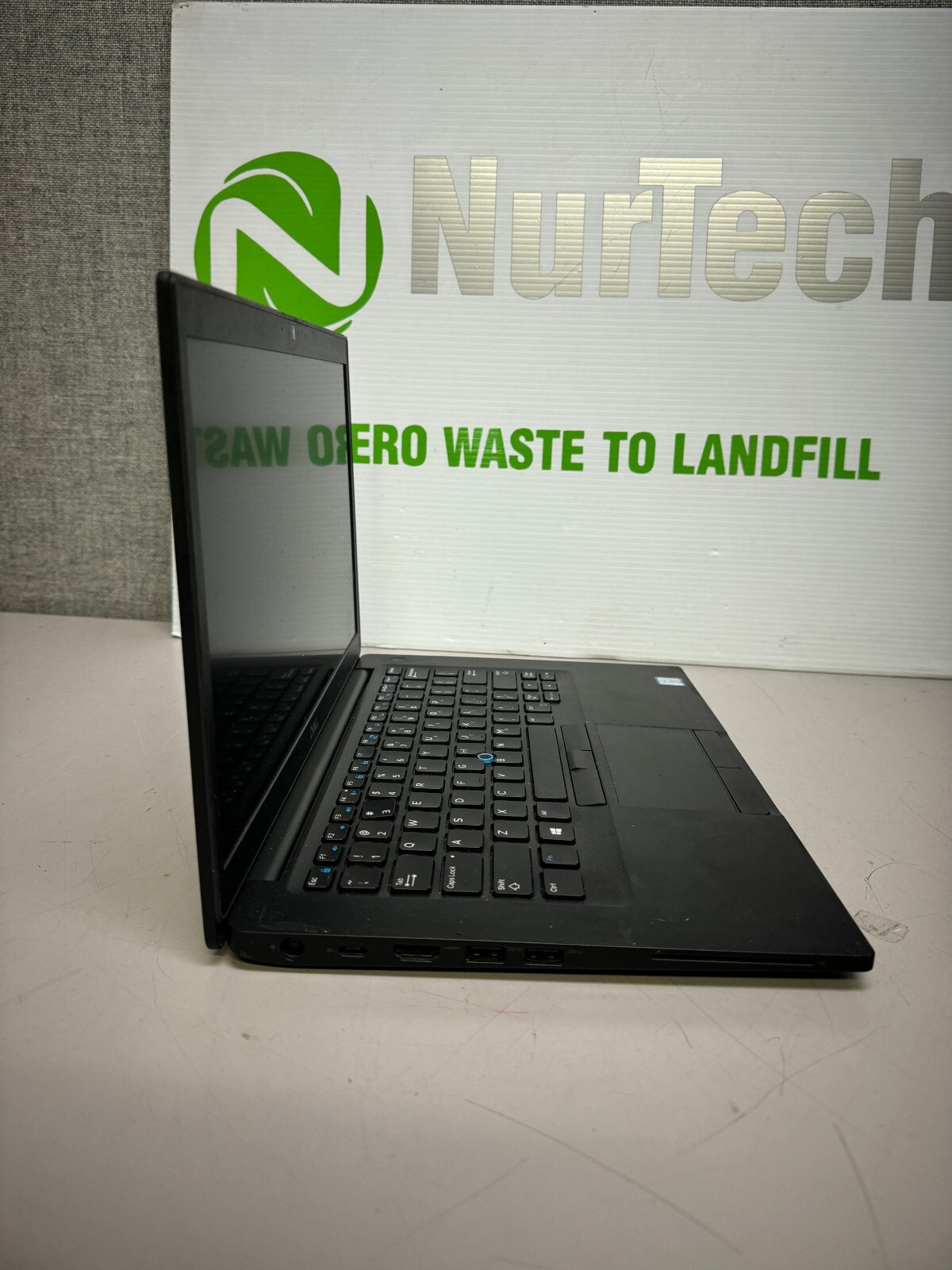 Dell Latitude 7490 14″ i5-7300U 2.6GHz 8GB/256GB m2 SSD UBUNTU Laptop + AC