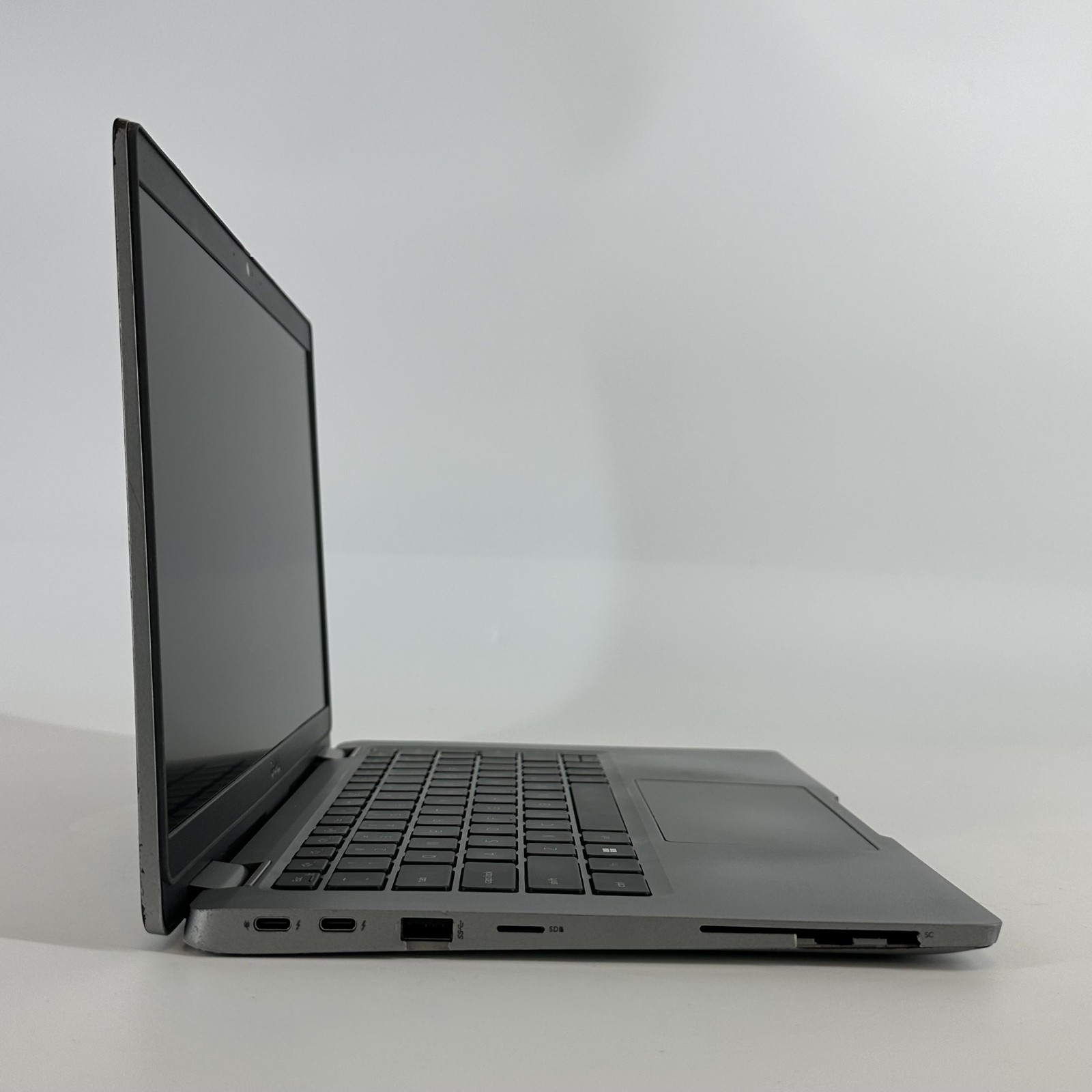 Dell Latitude 5320 13.3 Gray FHD i7-1185G7 3.00GHz 16GB RAM 256GB SSD Fair