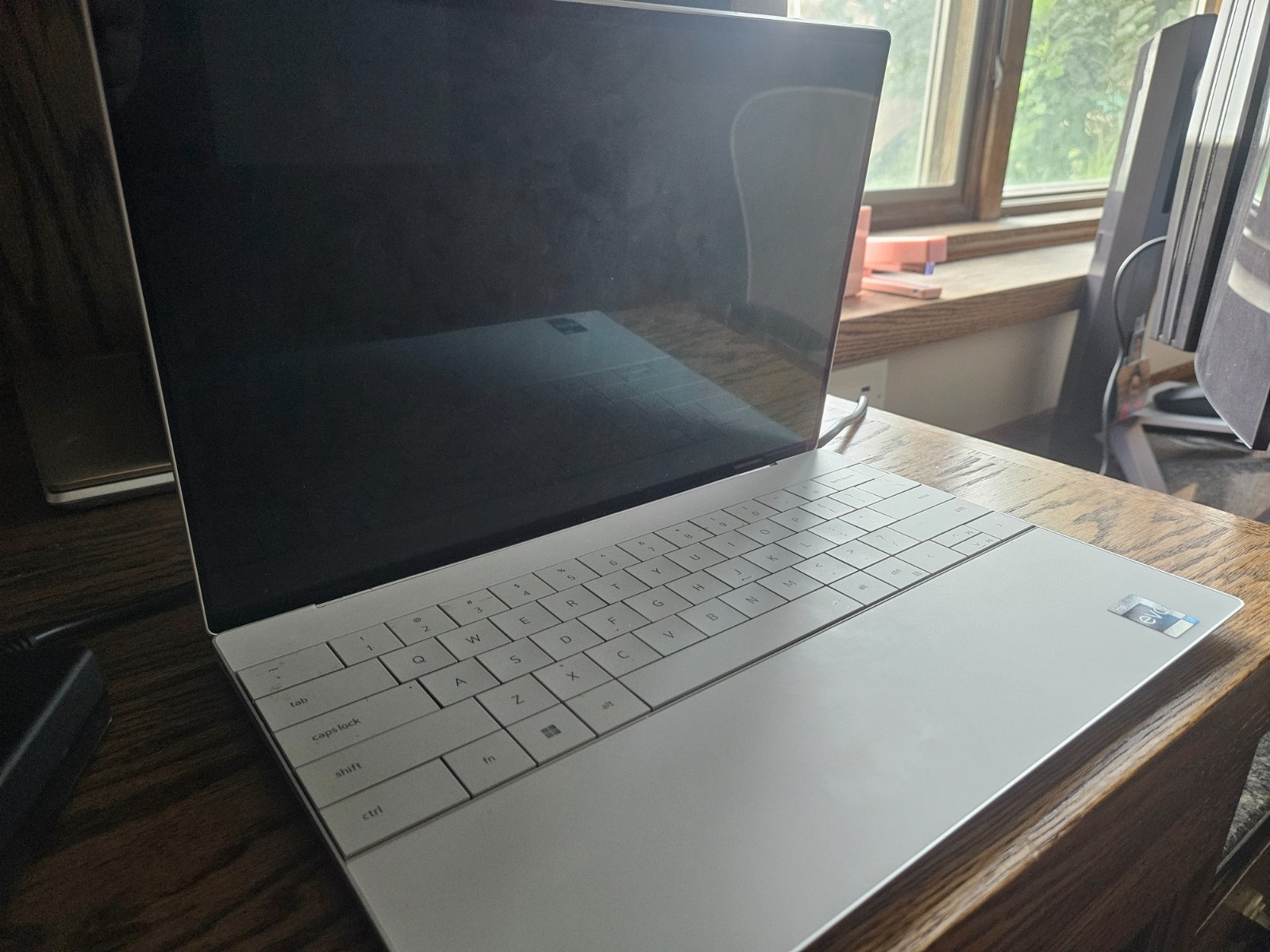 Dell XPS 9320 12th gen Intel core evo i7 16gb ram 1tb storage windows 11