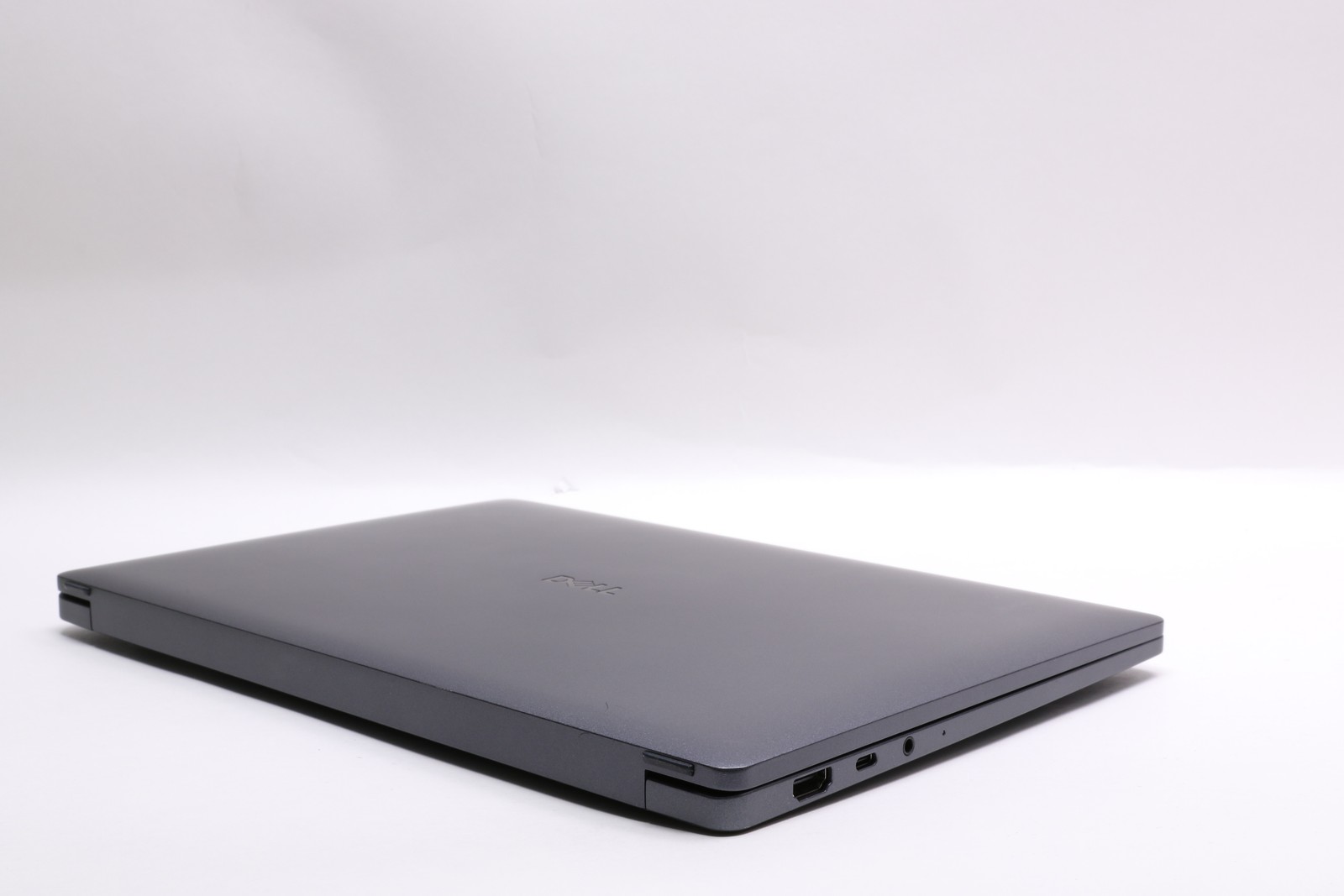 14″ QHD+ Dell Pro 14 Premium Pa14250, Ultra 7 268V, 32GB, 512GB, 100% Battery!